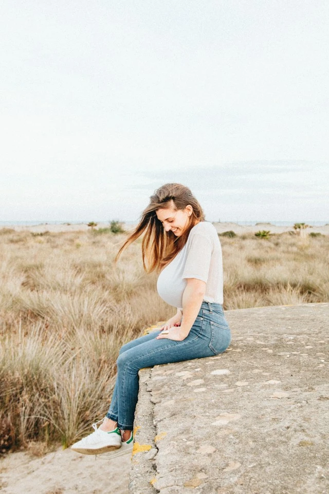 side view, hidden breasts, plain t-shirt, (big giant enormous oversized massive huge colossal breasts:1.6), (gigantic sagging breasts:1.6)