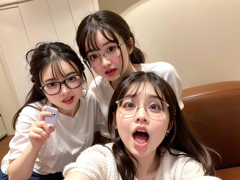 Three girls taking selfies with their mobile phones, student, wear glasses, The face is wet!!, 8k自拍photo, !!wear glasses!!, Very very low quality picture, wear glasses的, photo, Very very low quality, 3. Joy, Wearing round glasses, 用户photo, Wearing small round glasses, Shot with Sony alpha 9