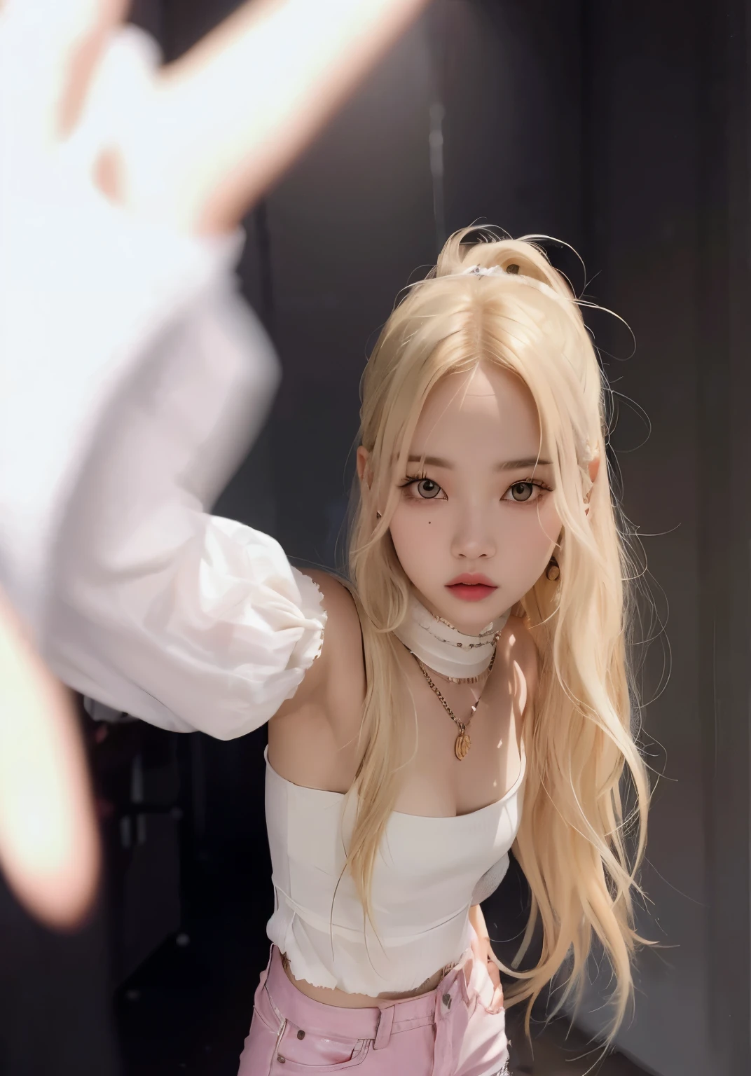 chica rubia con pelo largo y top blanco posando para una foto, parque roseanne de blackpink, jossi de blackpink, portrait of jossi de blackpink, jia, sha xi, Jinyoung Shin, Lalisa Manoban de Blackpink, retrato de kim petras, Lalisa Manobal, con pelo largo y rubio, imagen filtrada, ava max, jaeyeon nam