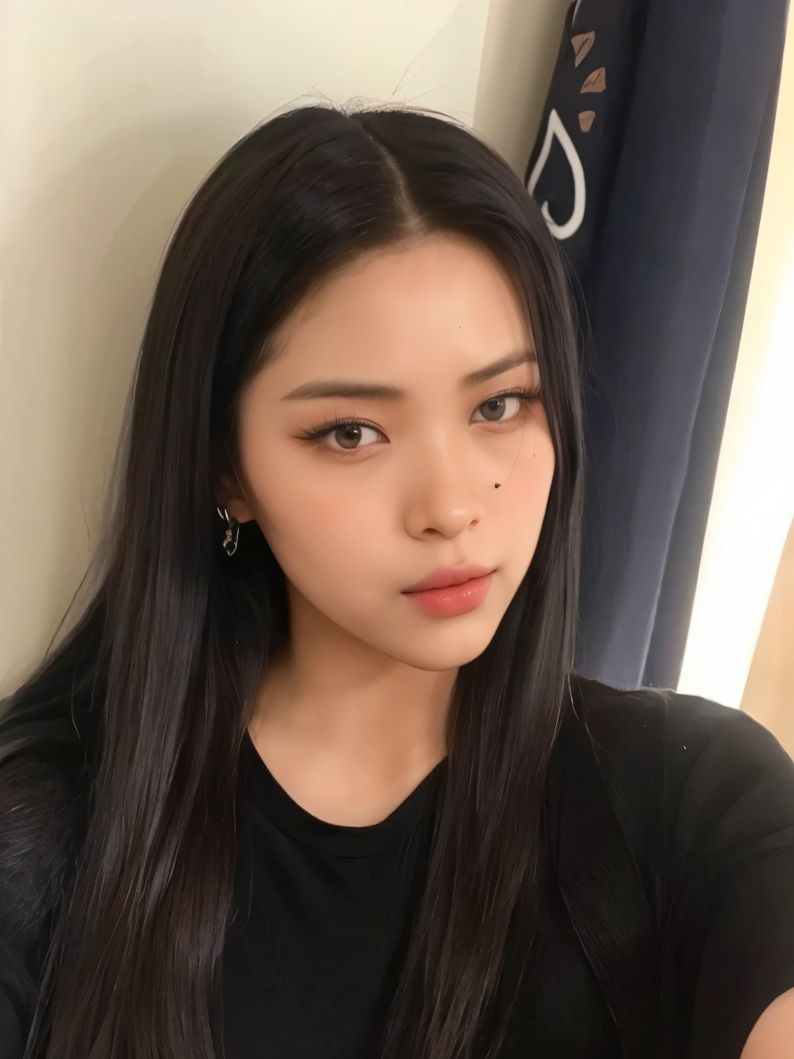 close up de uma mulher com longos cabelos pretos usando um top branco, coreana, Ulzzang, 18 anos de idade, beautiful Asian, linda mulher sul-coreana, young pale and beautiful asian face, linda jovem coreana, Asian, características Asians, adorable and pale korean face, cruel korean goth girl, grandes seios, busto avolumando, melhor qualidade, 4k.
