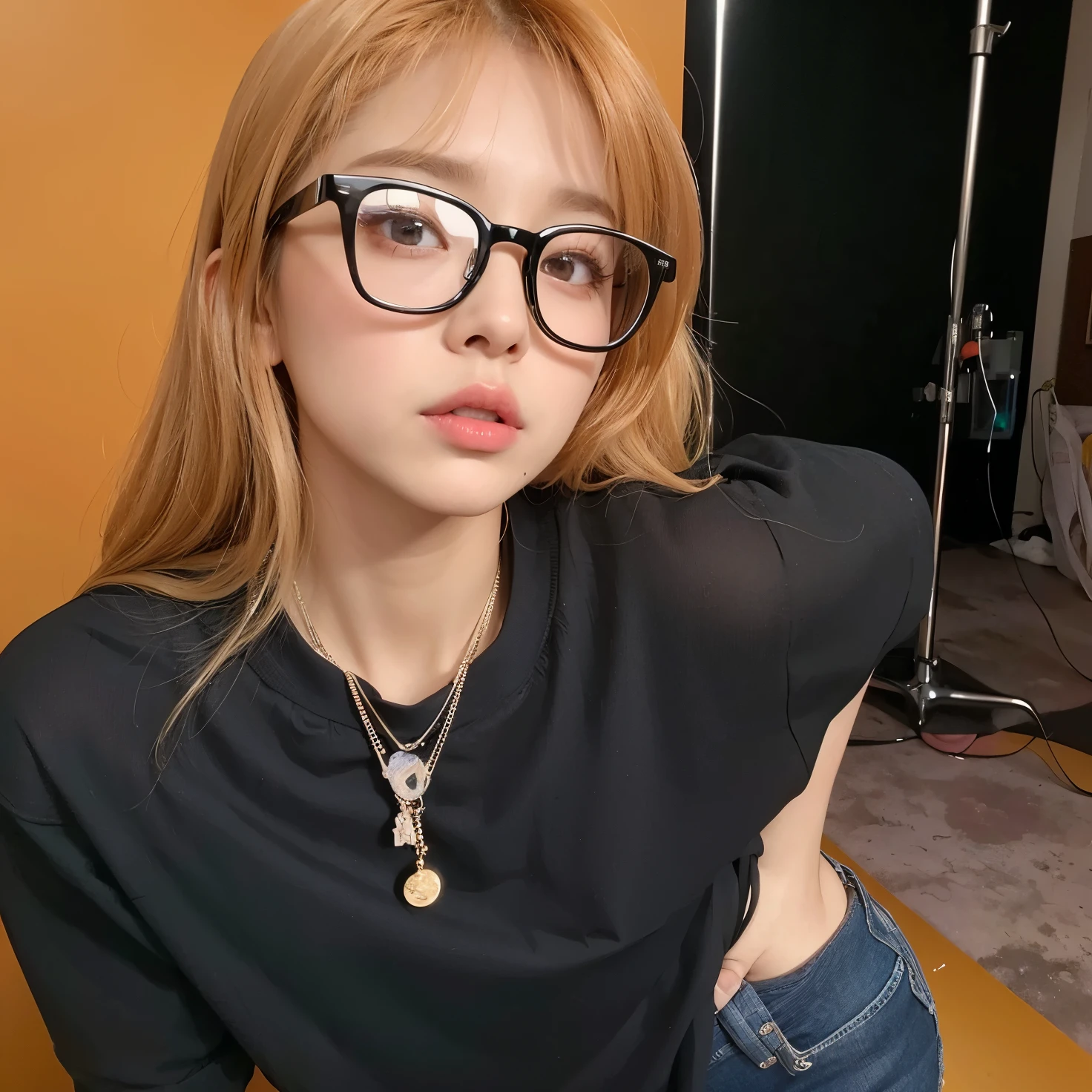 arafed woman com óculos and a black shirt posing for a picture, usando óculos redondos grandes e finos, Sun Yunjoo, parque roseanne de blackpink, com óculos, jossi do blackpink, com óculos quadrados, Lalisa Manoban do Blackpink, usando óculos quadrados, usando pequenos óculos redondos, usando óculos de armação preta, with black Óculos, Ulzzang, Óculos