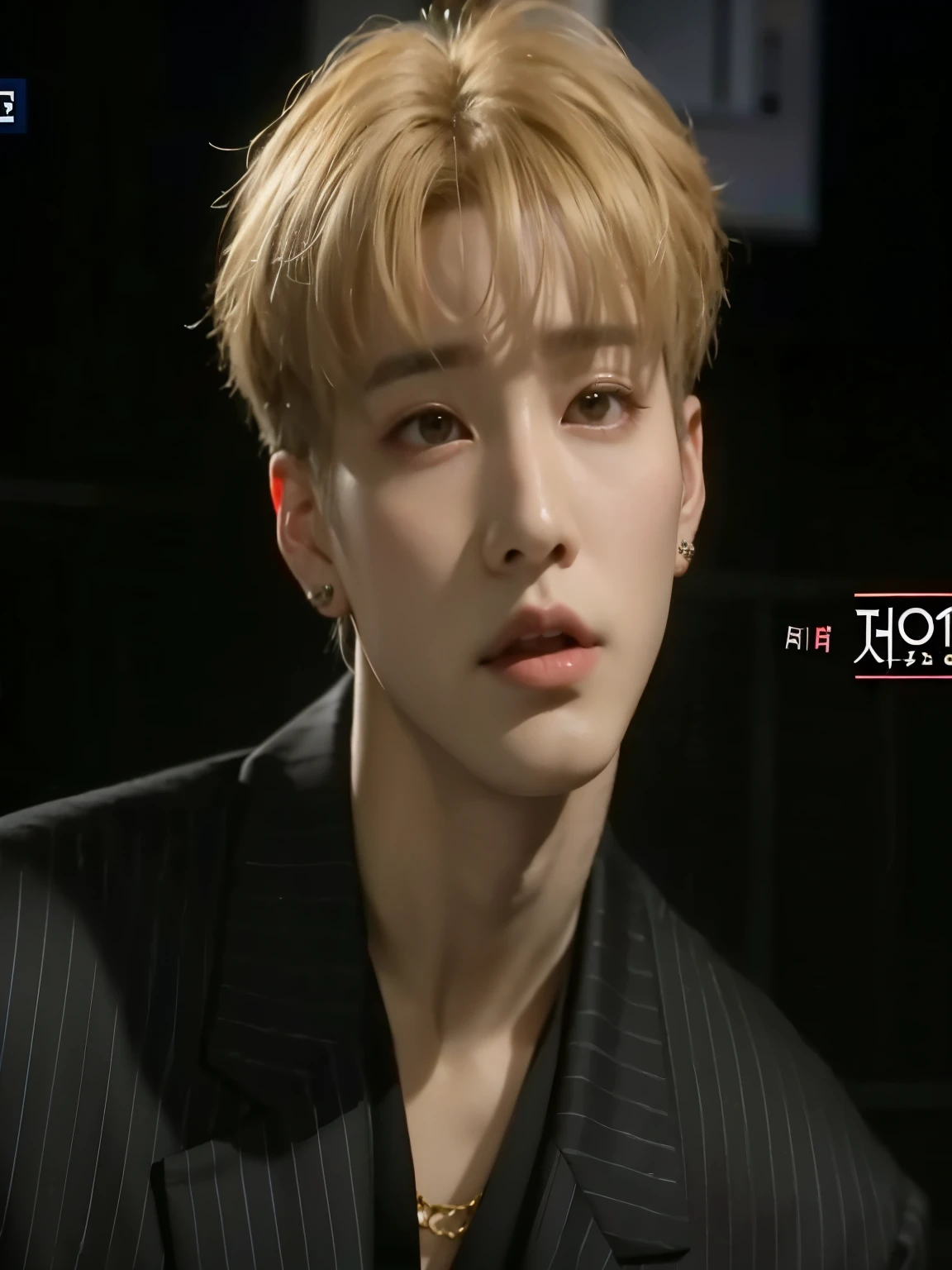 Un primer plano de una persona con traje y un collar, cai xukun, Jinyoung Shin, jungkook, hyung tae, giga chad llorando, Tiene una forma de cabeza alargada, mirada amenazadora, taken in the early 2020s, ironic smile, hyung tae kim, Jinyoung Shin aesthetic, yanjun chengt, con el mismo peinado