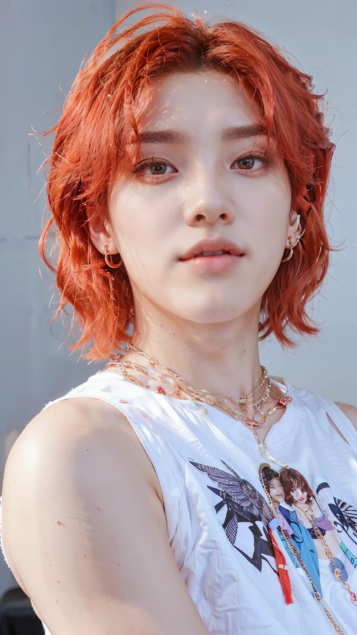 un primer plano de una persona con cabello rojo y un collar, cai xukun, kim doyoung, Jung Jaehyun, Jinyoung Shin, hyung tae, jossi de blackpink, beautiful androgynous prince, con cabello rosado, TaeJune Kim, hong junio hyung, jia, brillante por la lluvia, delicate androgynous prince, his eyes are red and glowing