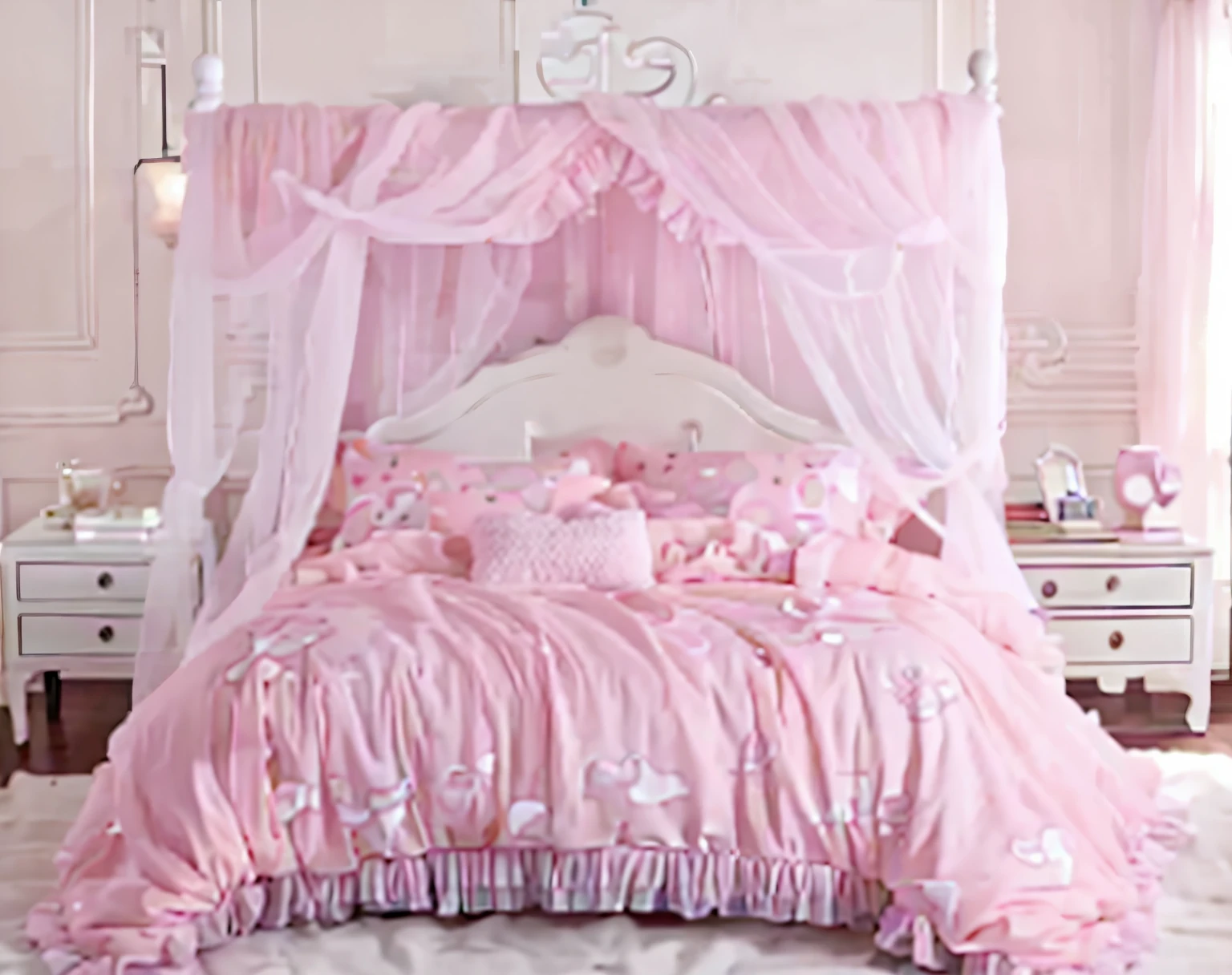 ,highest quality, masterpiece, highest resolution, artwork, super それにget used to it, many get used to it, get used to it, それにget used to it, 3K realistic photos,,((inside the palace)),,,(( )),,((inside the palace bedroom)),In a luxurious silk satin canopy bed,King size bed with canopy,Golden luxury bed frame in rococo style,ベッドの両側には豪華なpastel pinkのフリルカーテンが付いています。,ベッドの上にたくさん積み重ねて置かれたpastel pinkのフリルとレースの枕,super detailed background,detailed bed,romantic atmosphere,,ソフトなpastel pinkのフリルとレースの付いたシルクサテン掛け布団,ソフトなpastel pinkのシルクサテンのフリル付き枕,detailed futon,pastel pink,pastel pinkのベッド,Duvet covers and pillowcases with detailed heart patterns,