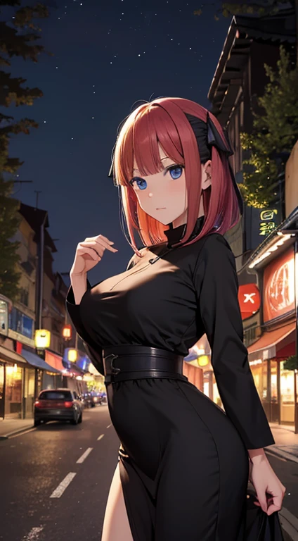 Nino Nakano ,sexy ,vestido de mago negro penas de corvo,forest at night