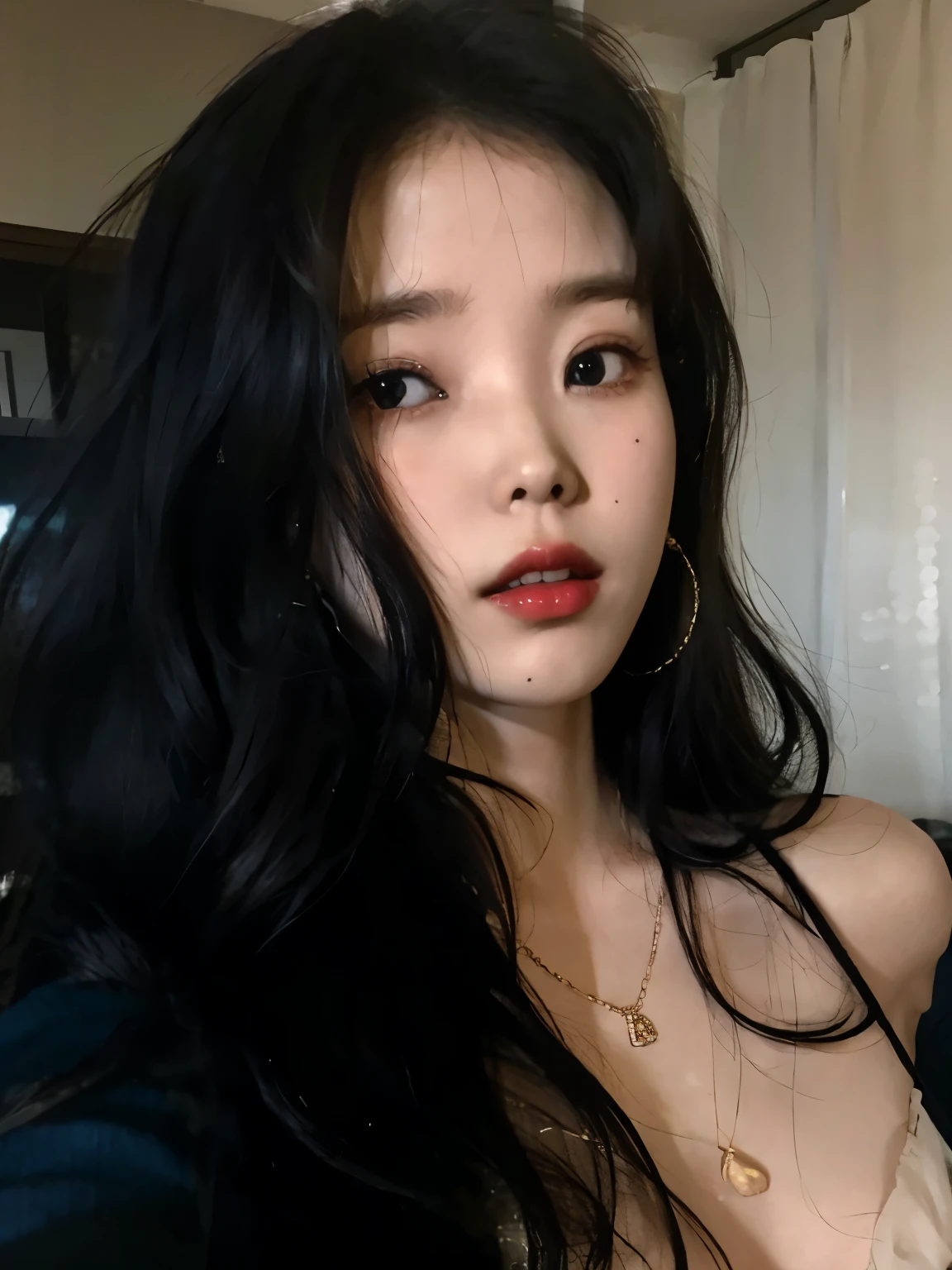 IU