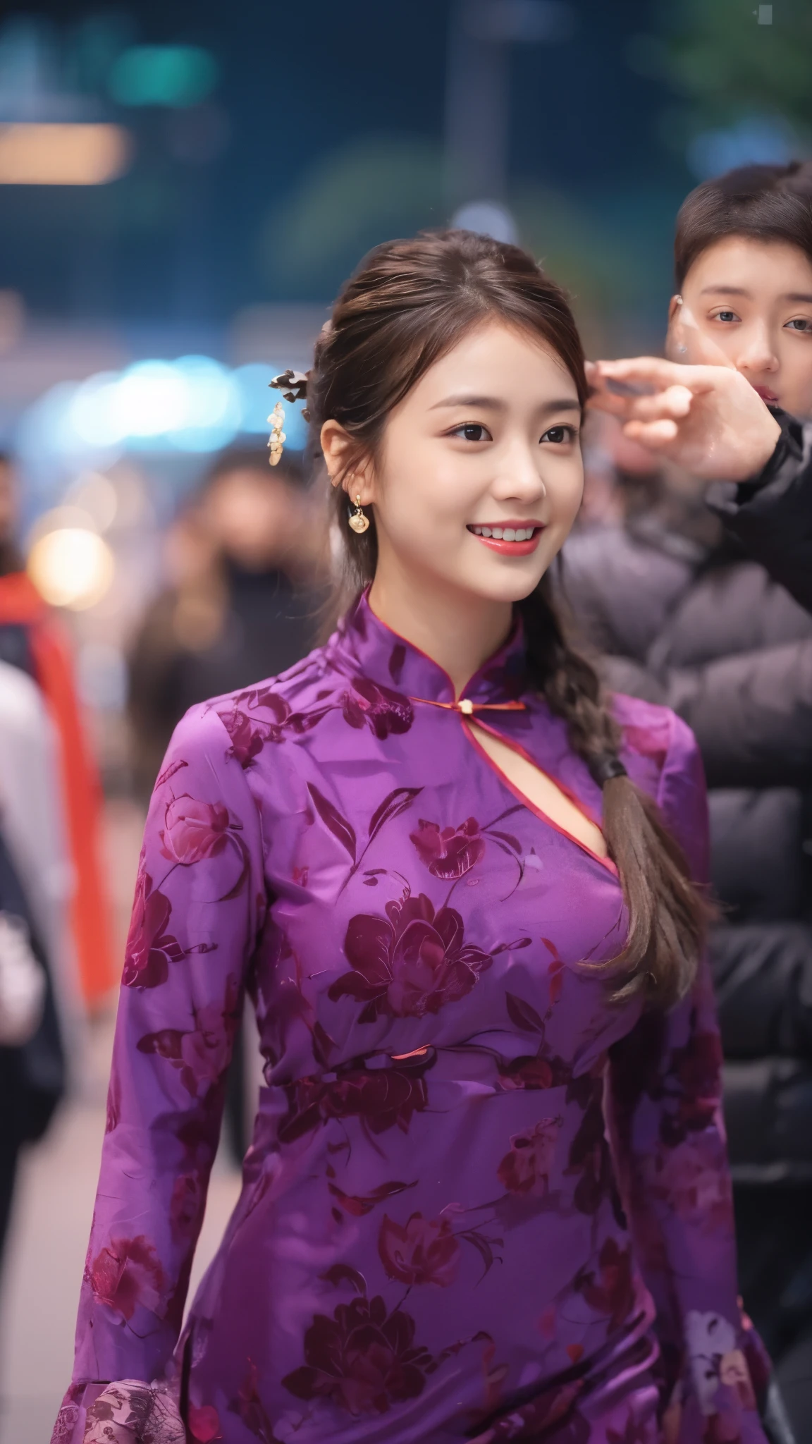 ((Masterpiece, Top image quality, high resolution、alone、skin shiny))(on the table, best quality, actual, super detailed, meticulous, high resolution, 8k wallpaper), Close-up portrait of a beautiful woman, like, smiling, light brown messy hair, Perfect dynamic composition, 美丽meticulous的眼睛, Just like the cover of a fashion magazine, on campus,wearing gold glasses