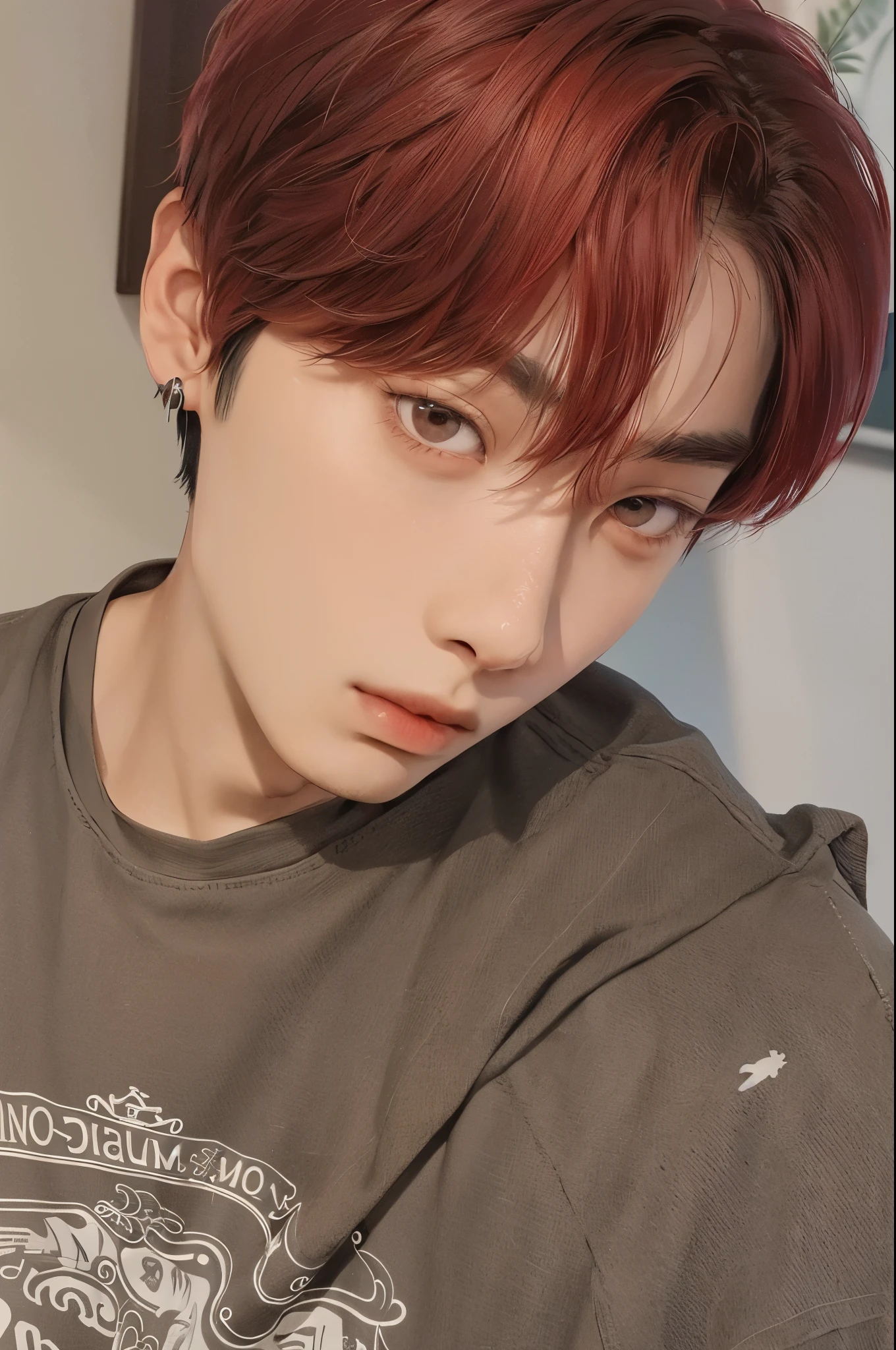 Imagen arafed de un joven de pelo rojo y camisa gris., kim doyoung, Jung Jaehyun, jinyoung shin, jungkook, cai xukun, pintar ulzzang, con pelo corto, hyung tae, kim taejin, pale korean adorable face, hong junio hyung, foto de perfil en la cabeza, sakimichan, aesthetic jinyoung pimple, enhypen Sunoo, enhypen, Kim sunoo, kpop boy, Korean male face