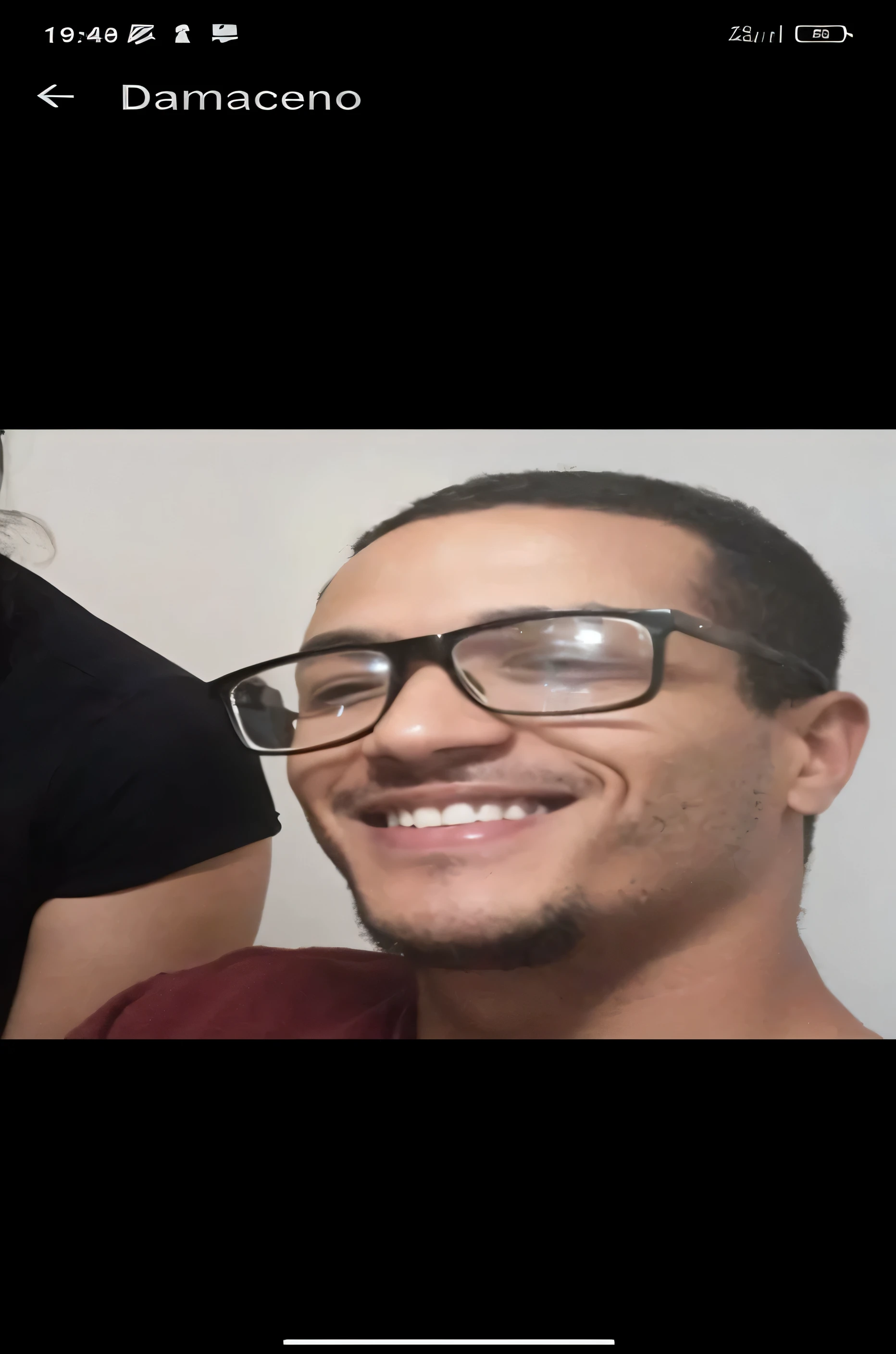 Leaves'a man with glasses and a woman with a tie, caio santos, 28 anos de idade, 27 anos de idade, 29 anos, taken at the beginning of 2020, 23 anos, david rios ferreira, 32 anos, leve sorriso nerd, 24 anos de idade, profile picture with headshot, 22 anos de idade, junte as duas imagens