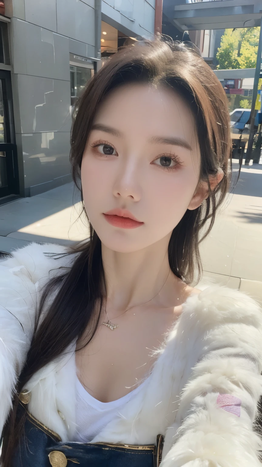 individual，young girl，23 years old, （（winter clothes）），fine hair, Detailed faces, full的身材，full, pretty fingers， Short hair details, sit down，purple, sports Shorts, Camisoles，Look up, There is a beauty mole， 