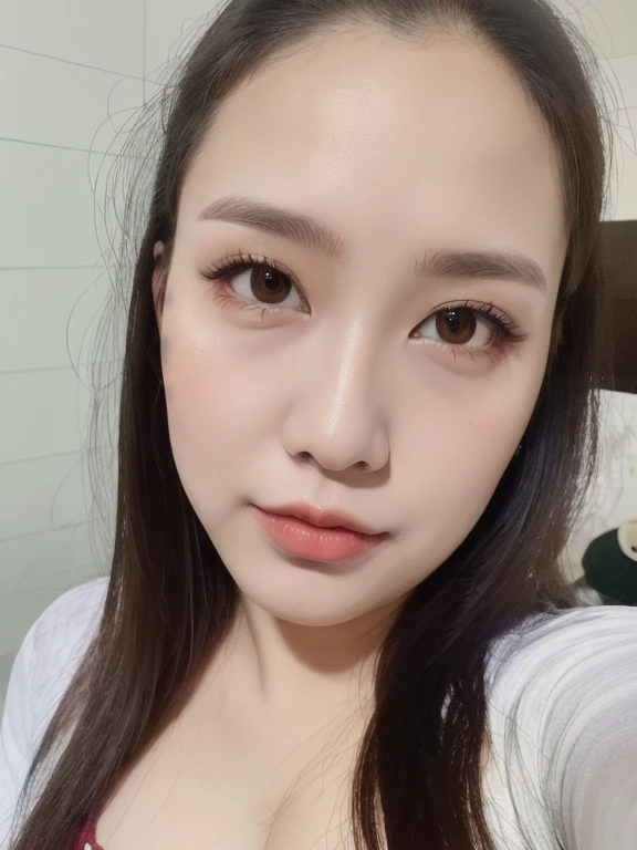 (realistic、masterpiece、Best Quality、8K、highres、high resolution:1.3)、1 girl、Huge breasts、looking at viewers、super fine face and eyes、long hair、 upper body、