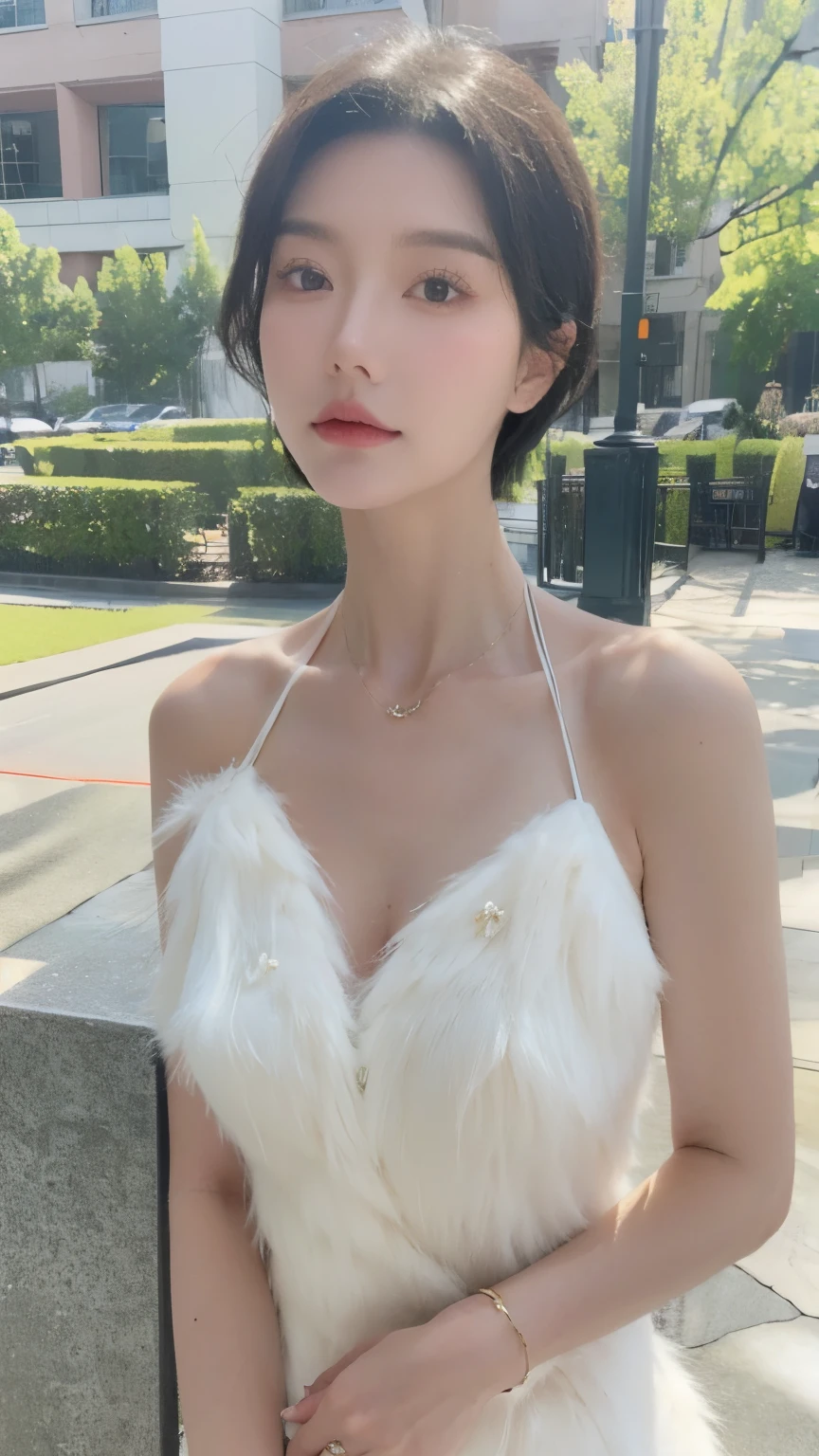 individual，young girl，23 years old, （（evening dress）），fine hair, Detailed faces, full的身材，full, Short hair details, Look up, There is a beauty mole， Taikoo Li，stand，than Yeah