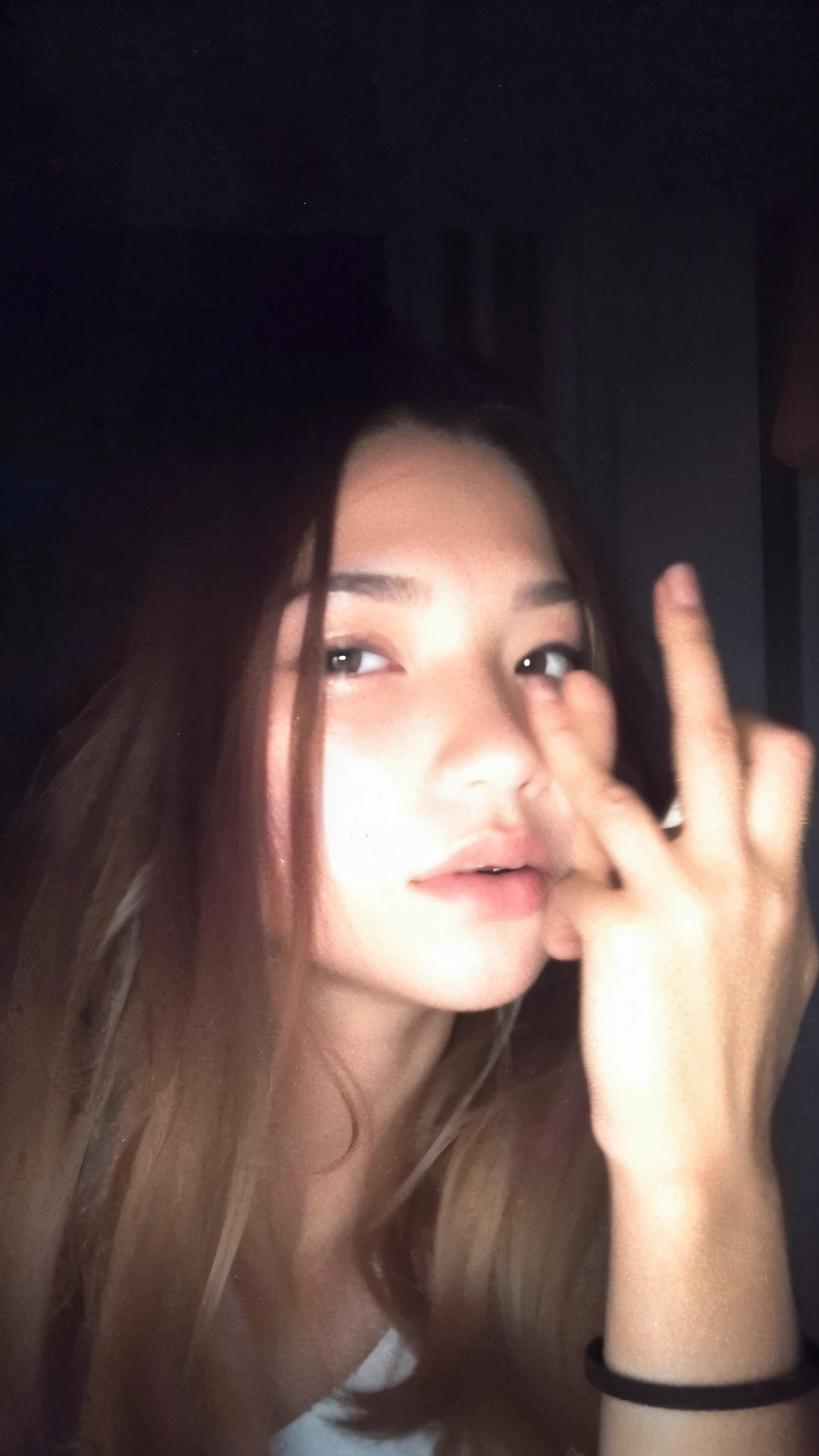 make nude picture with that face, show body