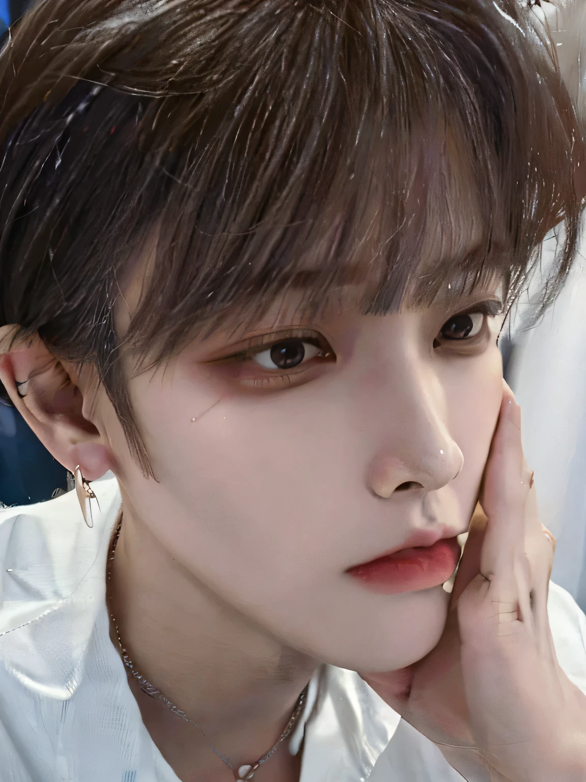 Wearing a white shirt、Arafad man with necklace around his neck, Jimin\The right eyelid is swollen, Measure ears, Cai Xukun, 1 7 - year - old boy face slimming, pointed ears, pale pointed ears, Detailed face of an Asian boy, Beautiful and lovely face, soft eyes and narrow chin, boy face slimming