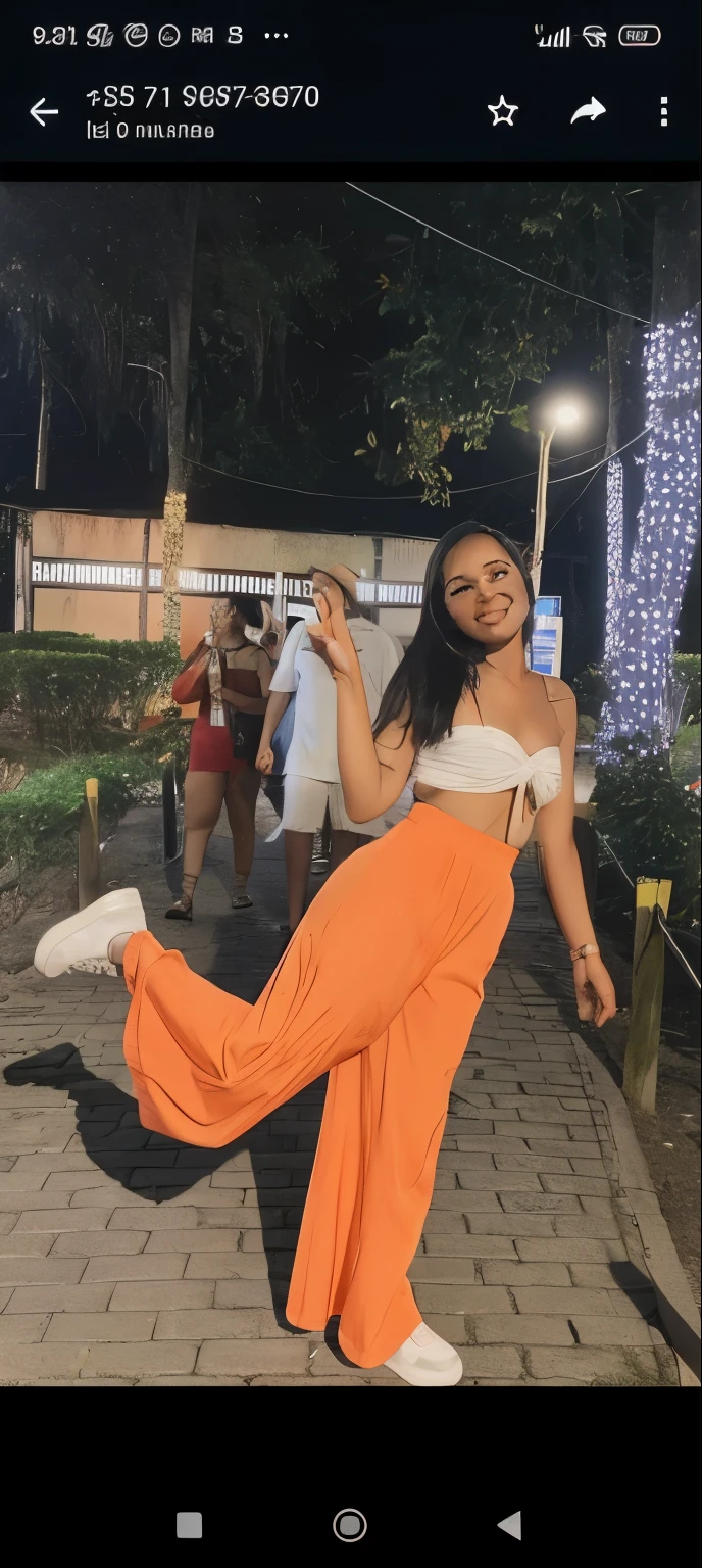Mulher branca, 30 anos de idade, medium black hair, thin face wearing pumpkin-colored pants ,a white top with one foot on the ground the other high