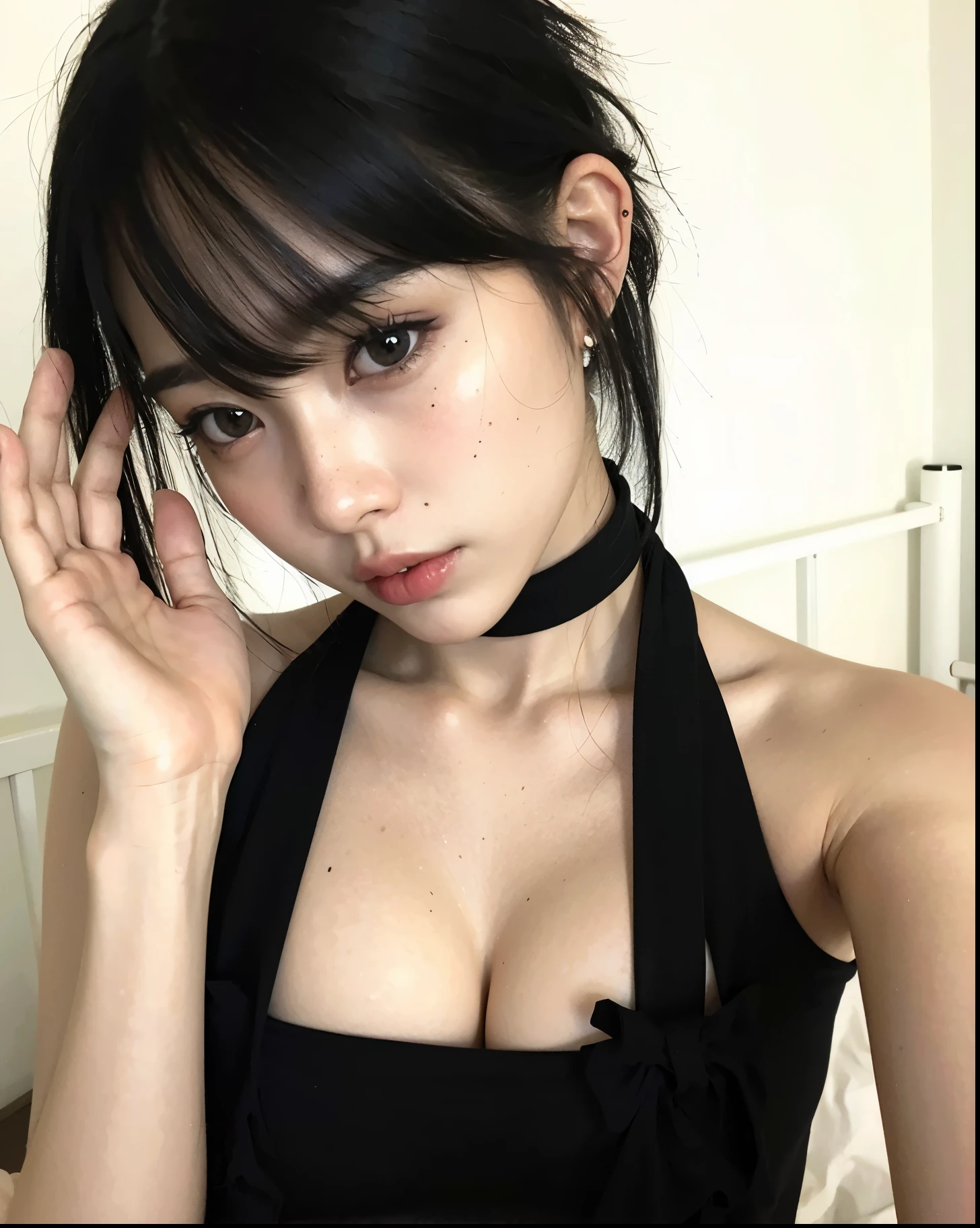 Hay una mujer con una blusa negra y una gargantilla negra, ella tiene el pelo negro con flequillo, chica anime en la vida real, beautiful asian girl, muchacha coreana, asian girl, cuello atractivo, diosa japonesa, chica linda-cara-fina, hermosa mujer surcoreana, mirada sexy, cruel korean gothic girl, pelo cortado hime negro, sexy look at the camera