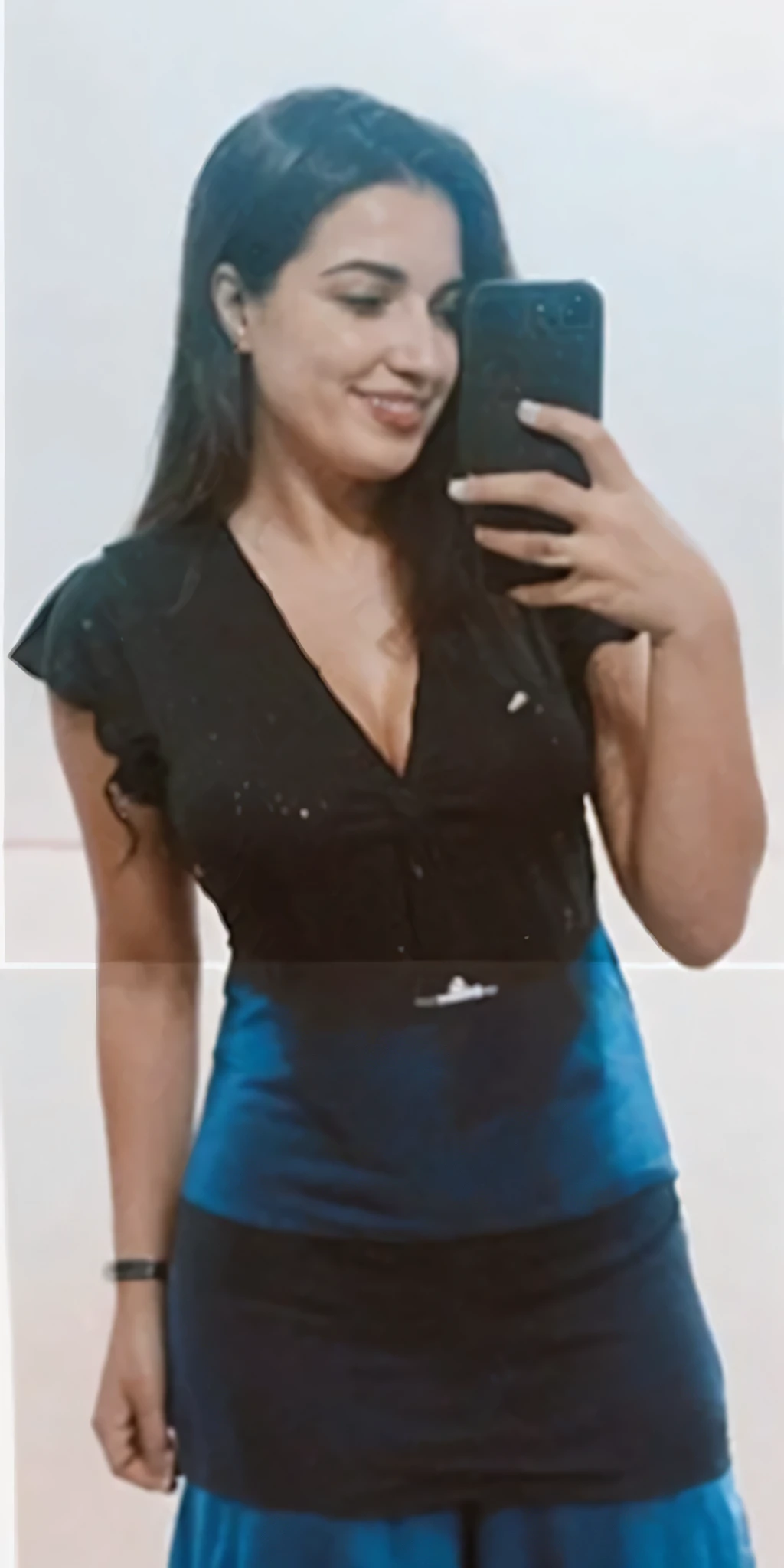 melhor qualidade, detalhes, camisa preta, seios grandes, decote