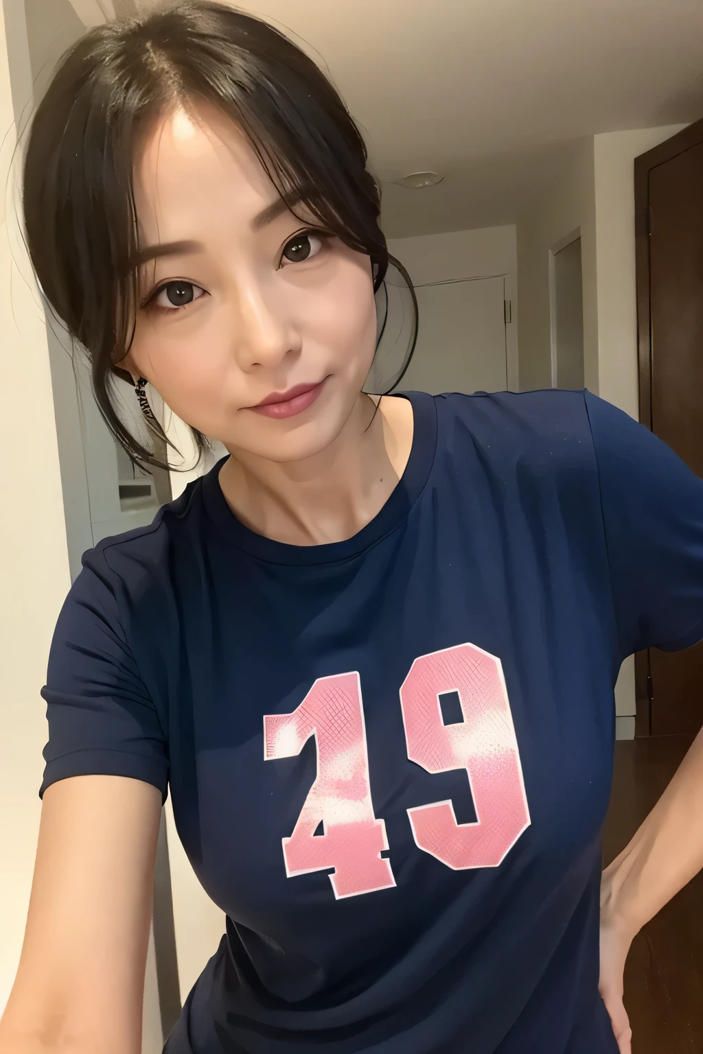 miss，45 years old，full，t-shirt，Upper body