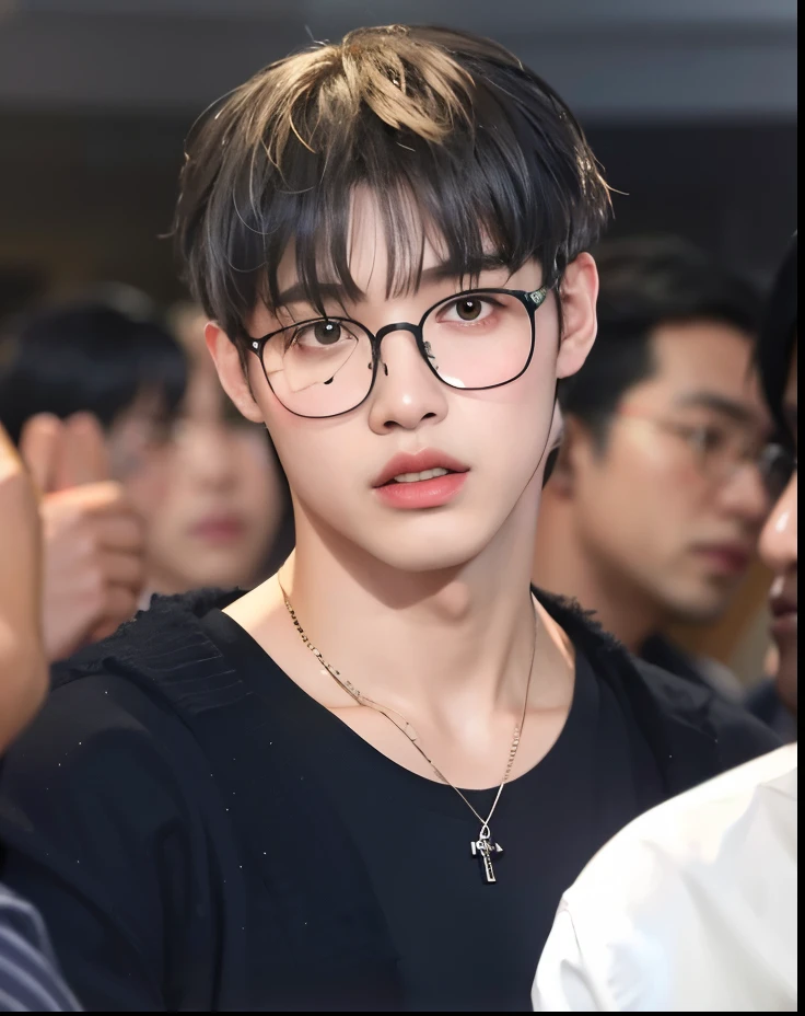 um close up de uma pessoa usando glasses e um colar, Cai Xukun, Jinyoung Shin, hyung tae, taejune kim, Yanjun Chengt, Steven Jung, Hong junho hyung, com glasses, Jung Jaehyun, Shin Jeongho, glasses, homem sul-coreano, ( ( glasses ) ), hyung tae kim, Jungkook, Sakimichan