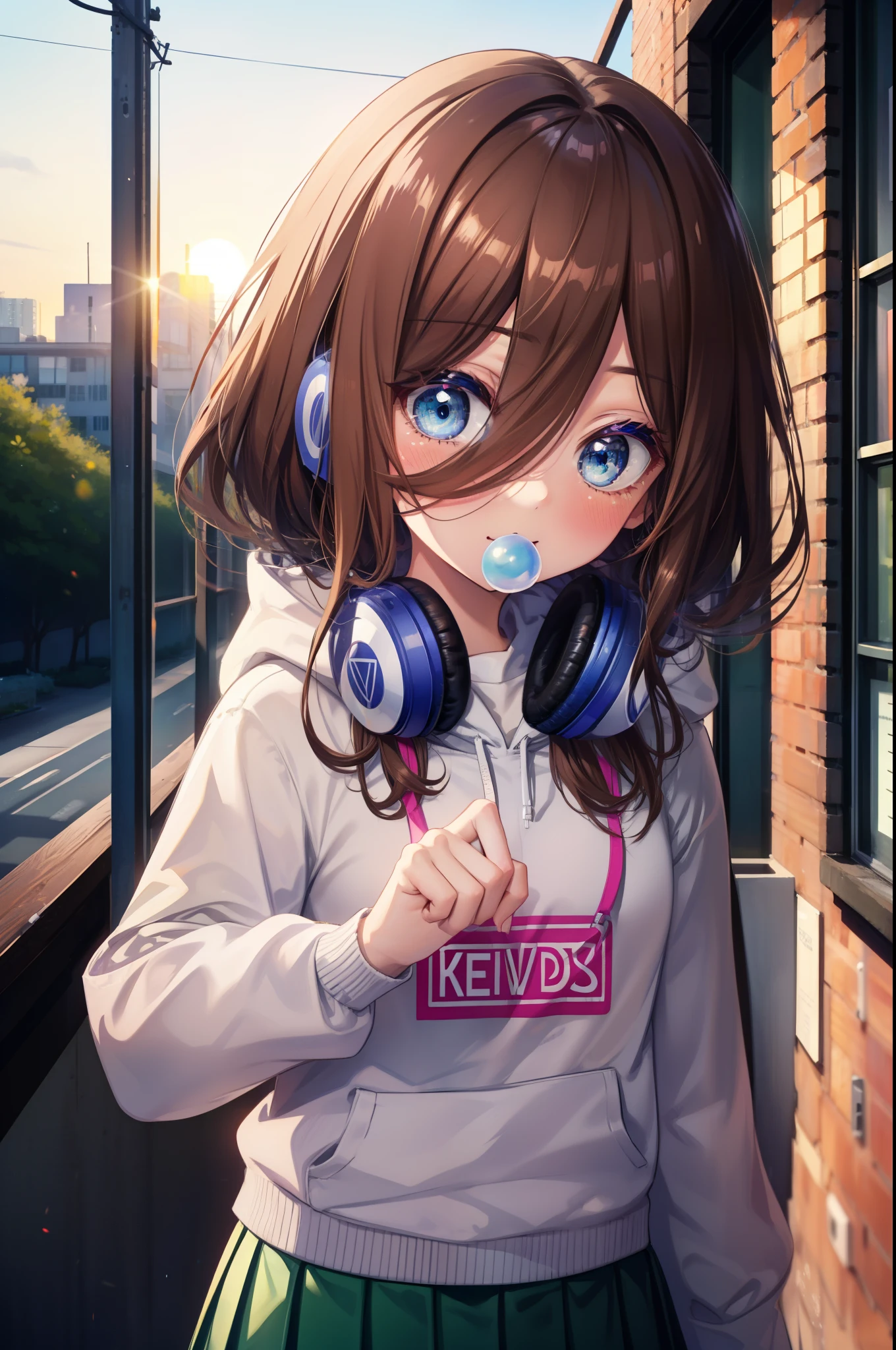 miku nakano, Nakano Miku Ticket III, long hair, bangs, blue eyes, brown hair, hair between eyes, blush,smile,Headphones around the neck1:1,blue hoodie,wearing a hood,Green pleated skirt,gray pantyhose,short boots,I put my hand in my hoodie pocket.,sunrise,morning,morning日,blow bubble gum, ピンクの風船ガム
break outdoors, city,building street,
break looking at viewer, (cowboy shot:1.5), (Upper body:1.5),
break (masterpiece:1.2), highest quality, High resolution, unity 8k wallpaper, (shape:0.8), (fine and beautiful eyes:1.6), highly detailed face, perfect lighting, Very detailed CG, (perfect hands, perfect anatomy),