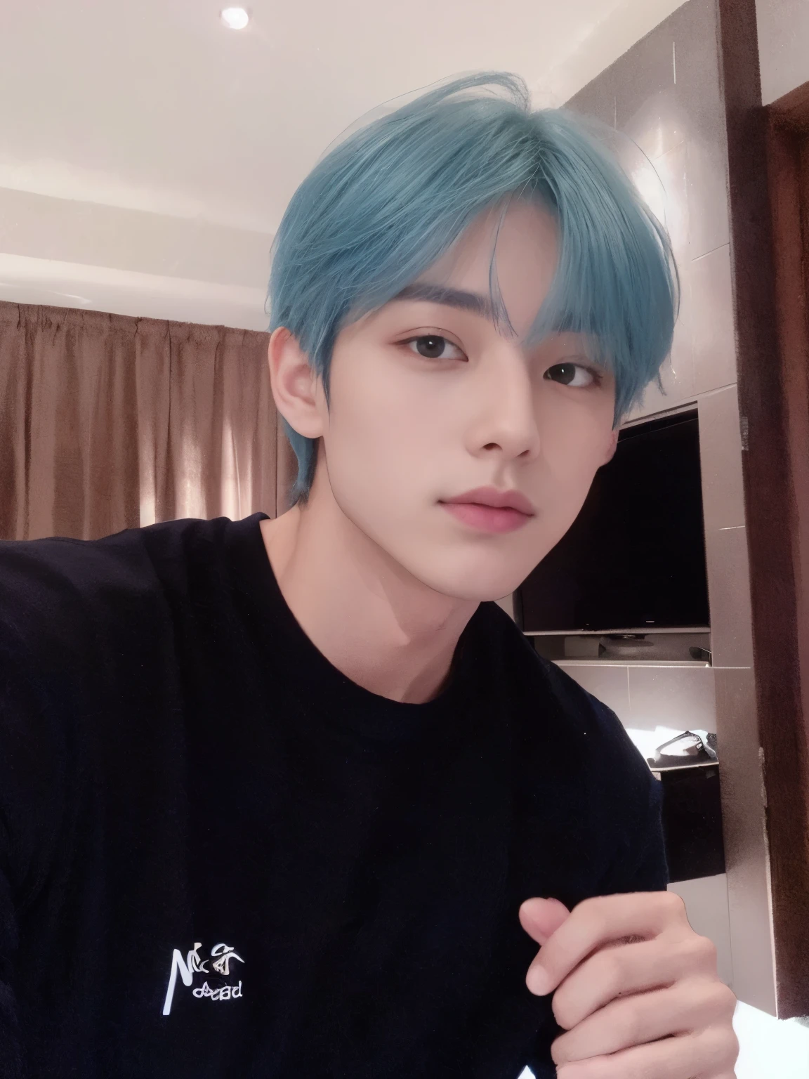 Kim taehyung com cabelo azul and a black shirt posing for a picture, Taehyung comendo batatas fritas Gucci, ele tem cabelos grisalhos escuros, com cabelo azul, Jungkook, cabelo azul celeste, in teal clothes, jossi do blackpink, hyung tae, with long cabelo turquesa, Jimin\the full lips, Kim Doyoung, cabelos azuis, cabelo liso azul celeste, cabelo turquesa