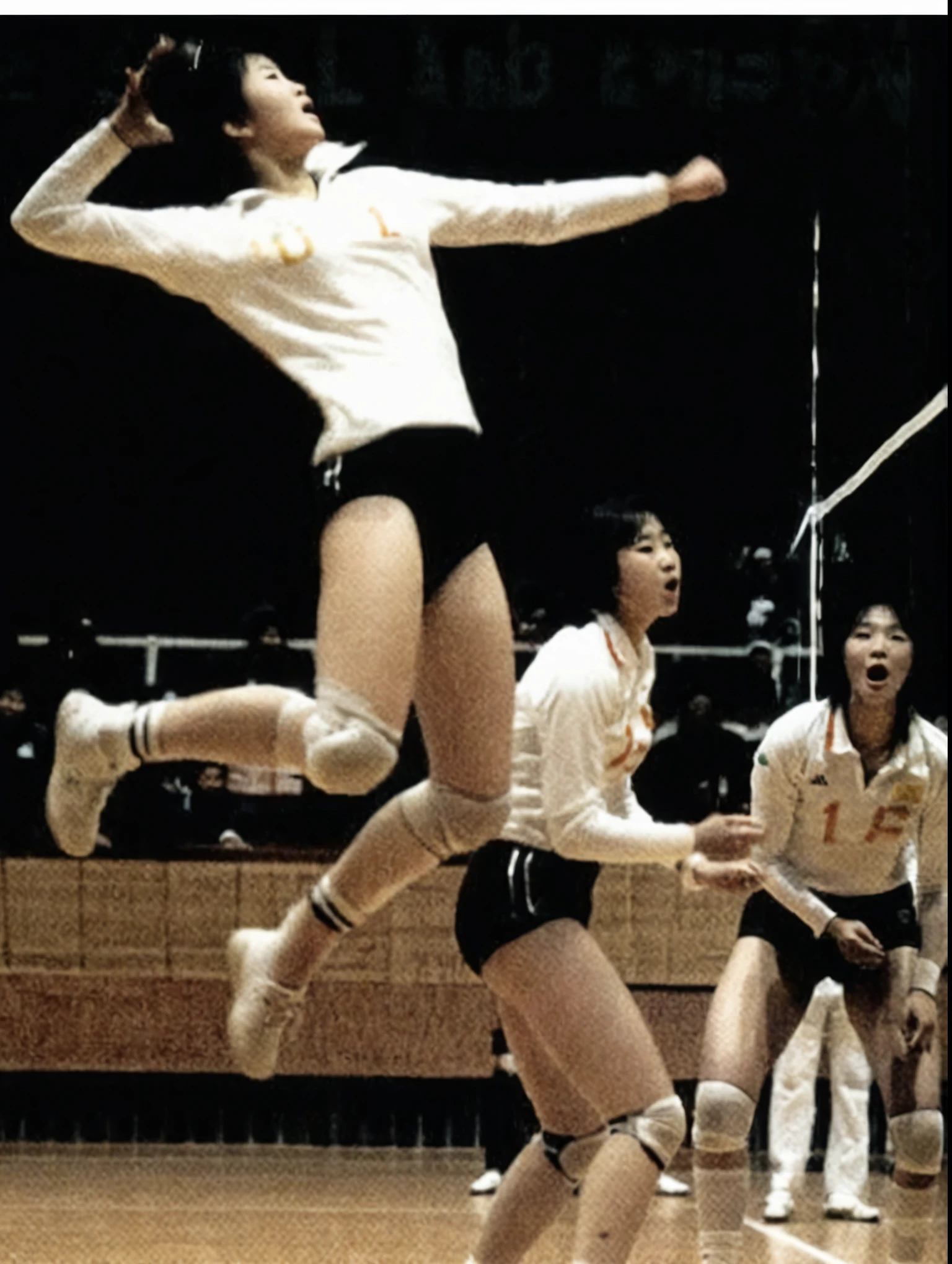 1981 Third World Cup Women's Volleyball Final,The Chinese team finished with 3:2 defeated Japan,(Lang Ping struggled to smash the ball in the game)