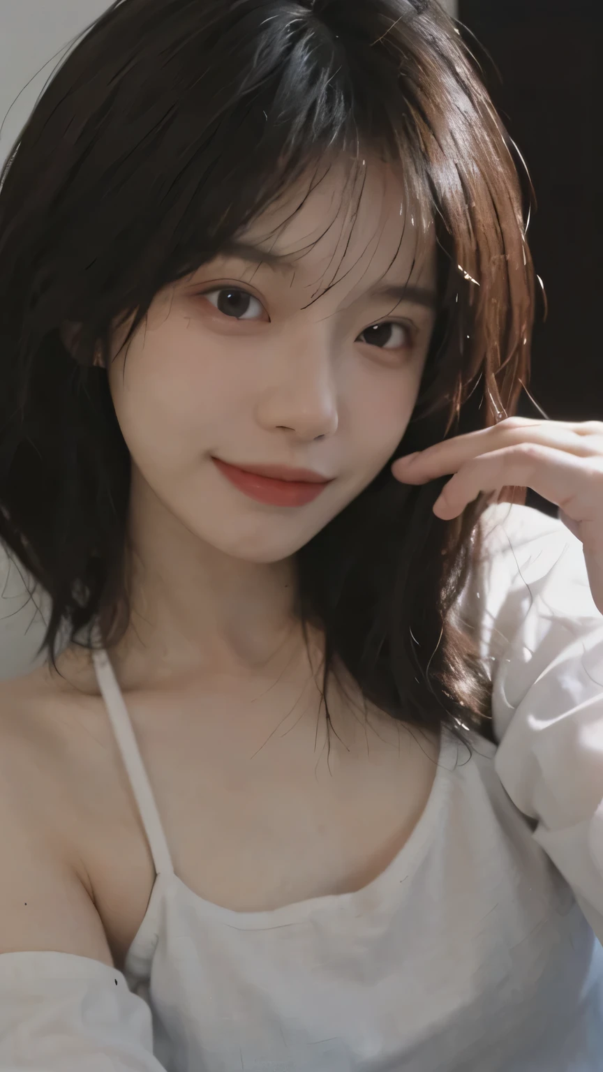 8K，best qualtiy，tmasterpiece，超高分辨率，（真实感：1.4），RAW photogr，（True skin texture：1.3），（filmgrain：1.3），（Selfie angle），1个Giant Breast Girl，Beautiful eye and face details，tmasterpiece，Best quality at best，closeup cleavage，The upper part of the body，Morning sun，Lie down in bed，((Raise both hands))，ssmile，Pink hair，Hairline
