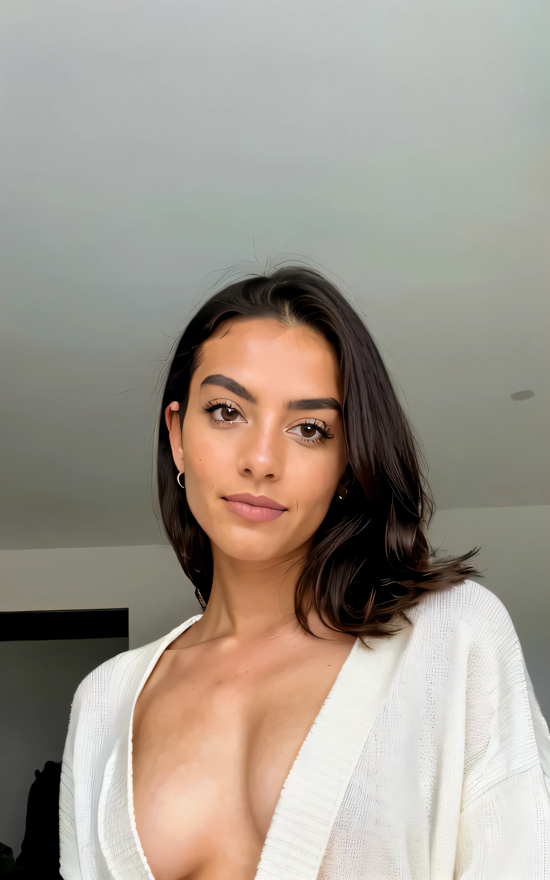 Photorealistic, acuity, Photo brute, amateur photo, belle 29 ans.Oh fille Latina-Espagnole, Prendre un selfie, robe soyeuse, Oversized Sweater, detailed skin pores & Texture du visage, pores, (chair de poule:0.7), pose dynamique, Regarder le spectateur, Mise au point du visage, Taken with a mobile camera, grain le film 4k
