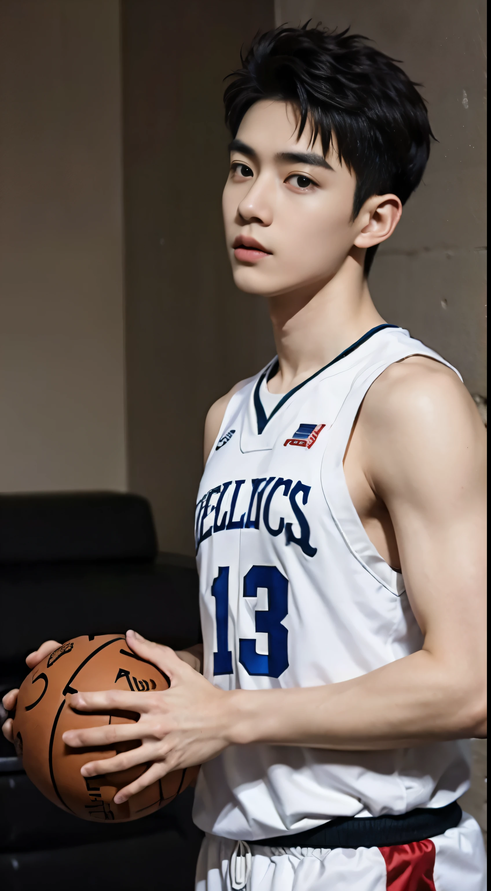 A little boy plays basketball（18 years old）