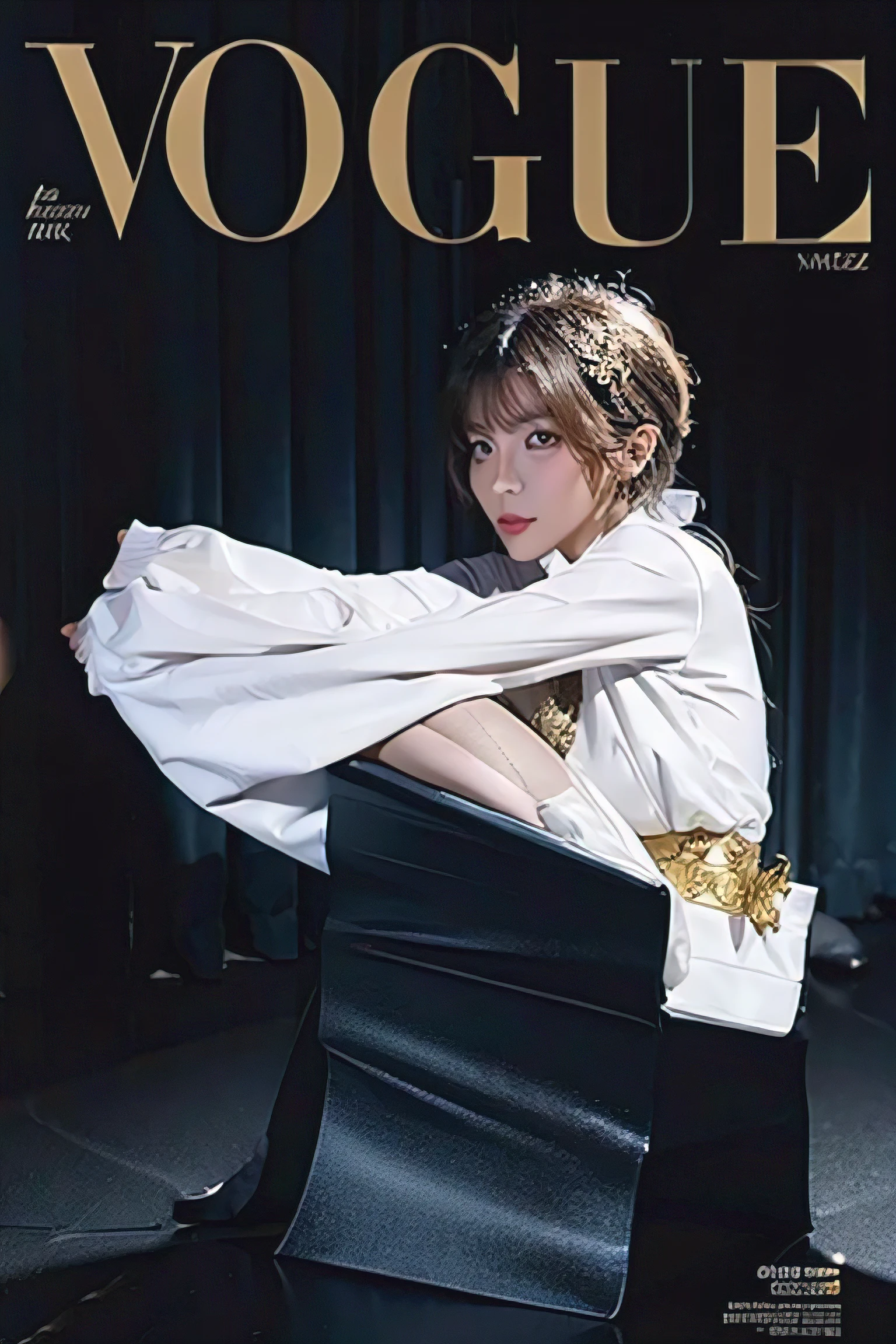 (magazine:1.3), (cover-style:1.3) MAGAZINE COVER , VOGUE , STYLE , EXPENSIVE MINIMAL , BLACK AND WHITE WITH GOLD DRESS , ONE GIRL , FULL BODY , 4 K , REALISTIC , WHITE BACKGROUND , BOLD TEXT