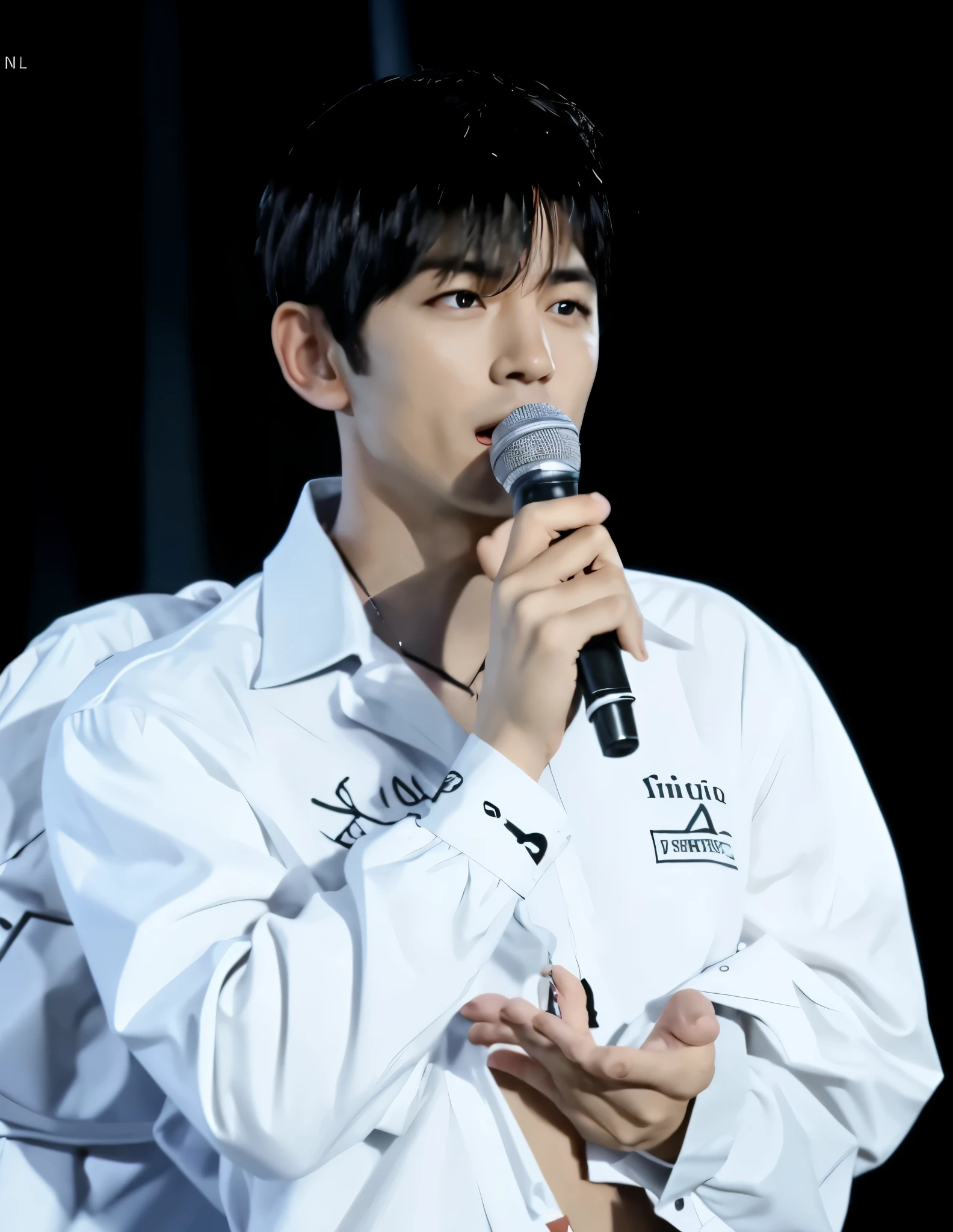 Man holding the mic