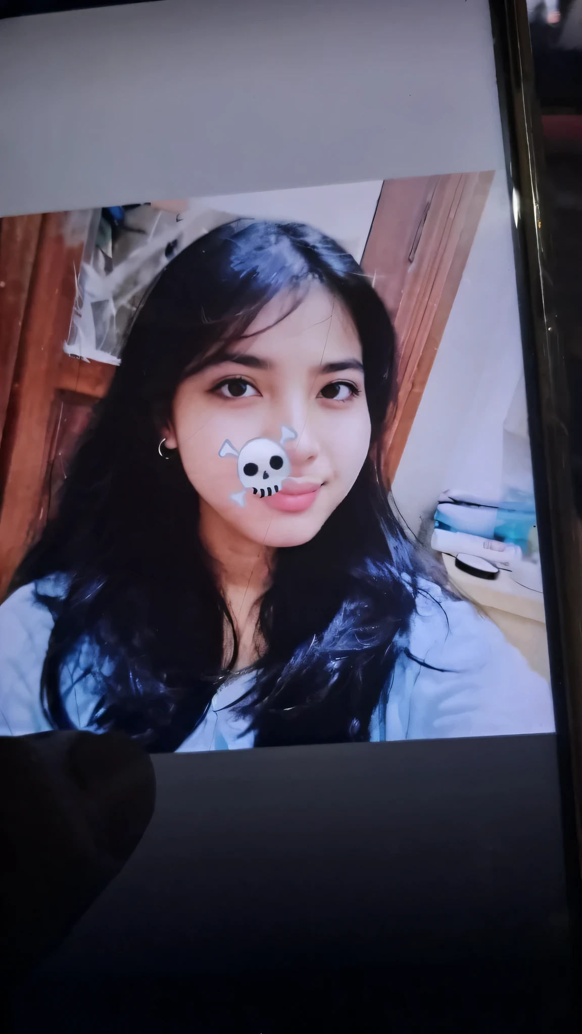 someone is taking a picture of a woman with a fake smile on her face, portrait jisoo blackpink, very very low quality picture, face with artgram, jisoo from blackpink, tzuyu from twice, low quality photograph, low quality photo, very accurate photo, (((((((no glow))))))), blurry image, jisoo of blackpink, face picture, 8k selfie photograph