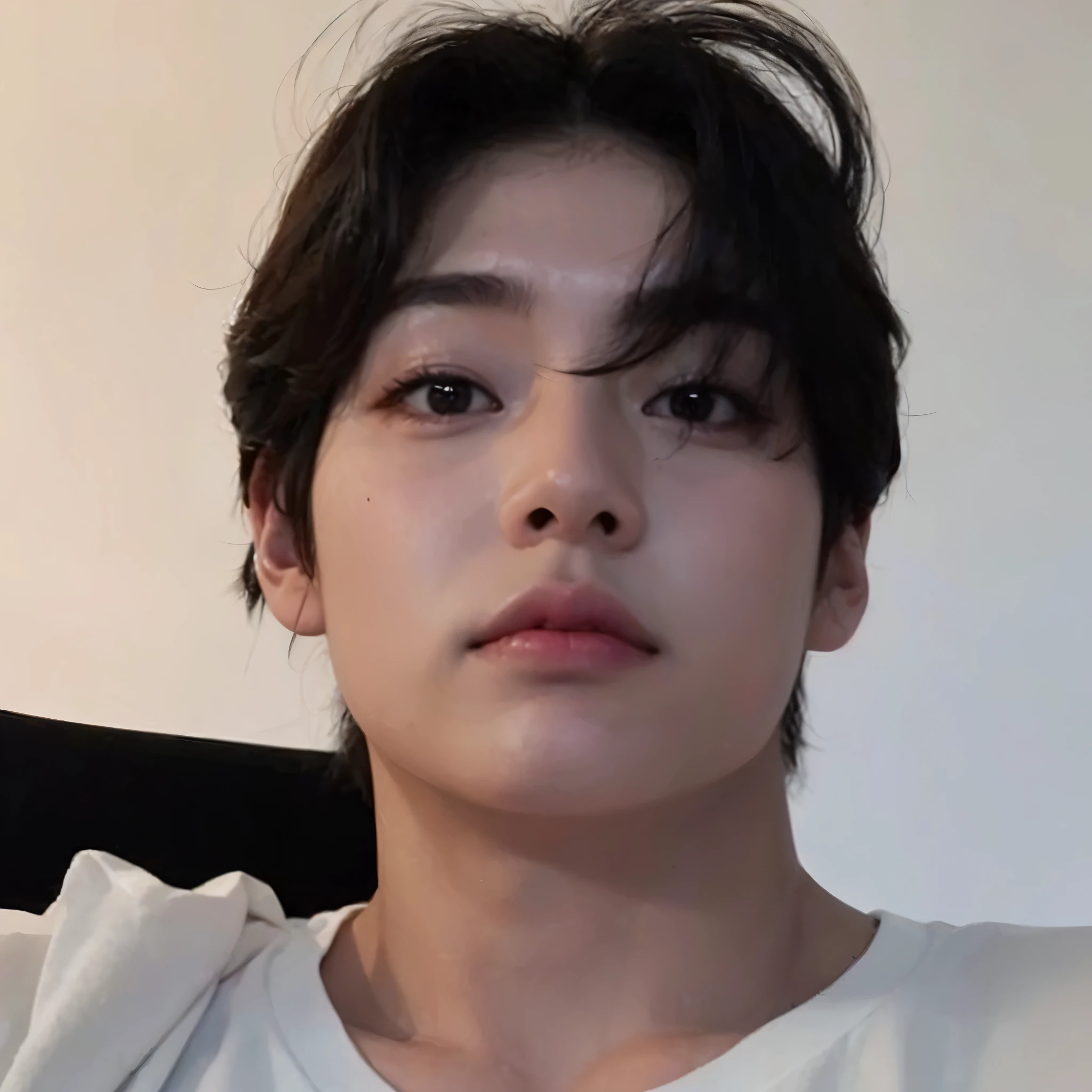 There's a ??? with headphones on and a pink sweater, ulzzang, Ulzzang masculino, Wan adorable cara coreana, Cai Xukun, kanliu666, Jinyoung Shin, Ruan lindo vtuber, Kim Doyoung, Chiho, e-chica, E - Chica, Jung Jaehyun, Jaeyeon Nam, Sakimichan