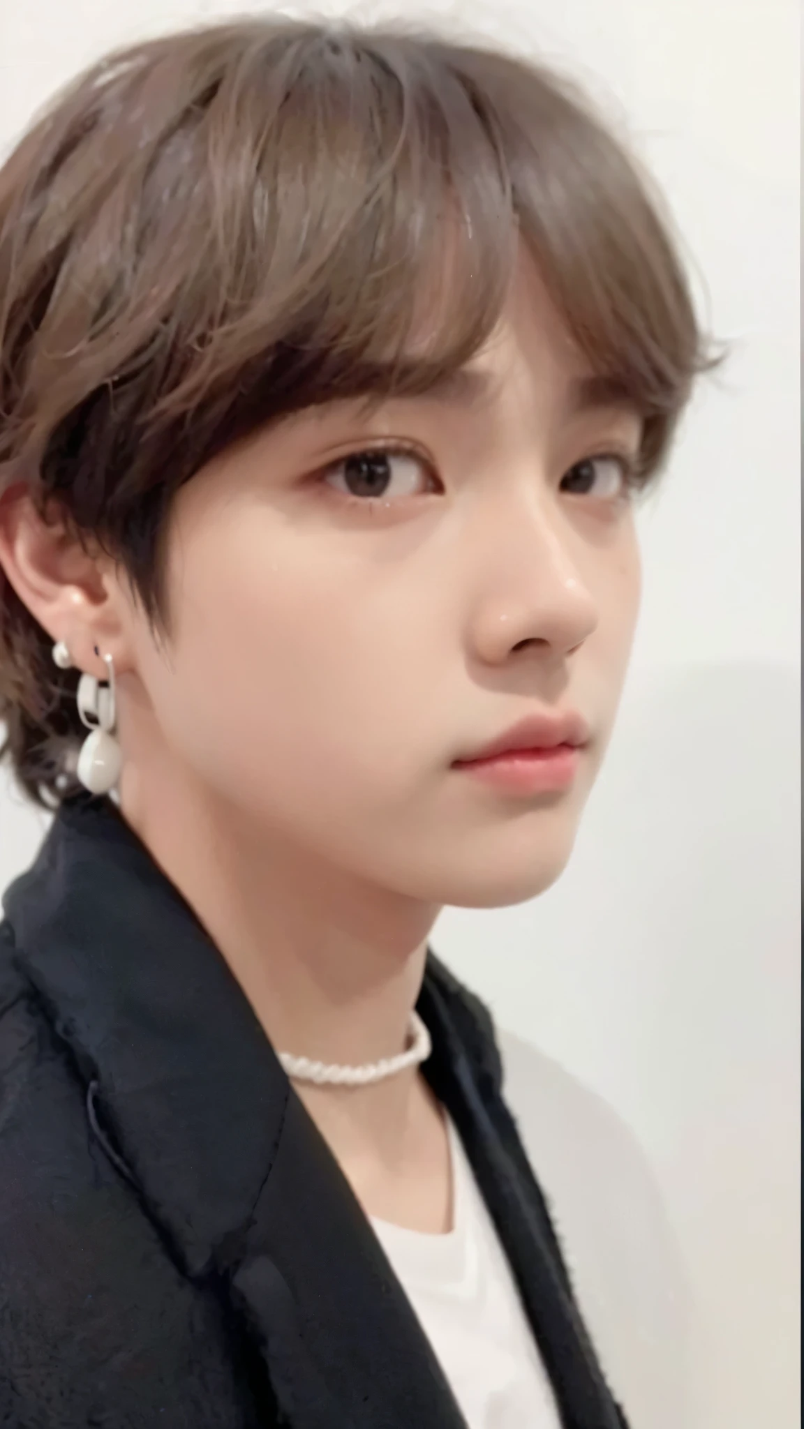 There's a with headphones on and a pink sweater, ulzzang, Ulzzang masculino, Wan adorable cara coreana, Cai Xukun, kanliu666, Jinyoung Shin, Ruan lindo vtuber, Kim Doyoung, Chiho, e-chica, E - Chica, Jung Jaehyun, Jaeyeon Nam, Sakimichan