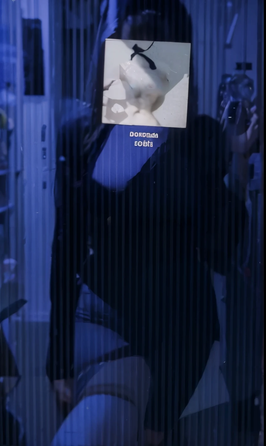 Identifica el cuerpo de la chica y desnudala