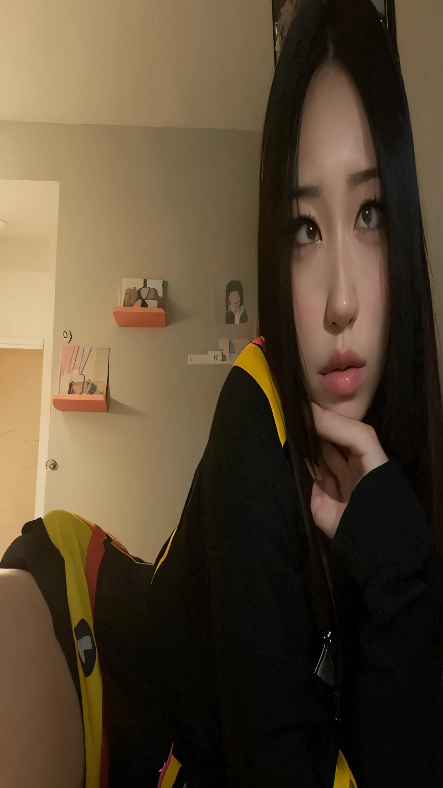 hay una mujer disfrazada de gato posando para una foto, 18 years, chica anime en la vida real, 19 year old girl, imagen de perfil, Asian girl, 16 years old, Negro y amarillo, y 2 k cutecore clowncore, Xision Wu, vibraciones de anime, amarillo y negro, muchacha coreana, Chinese girl, foto de perfil