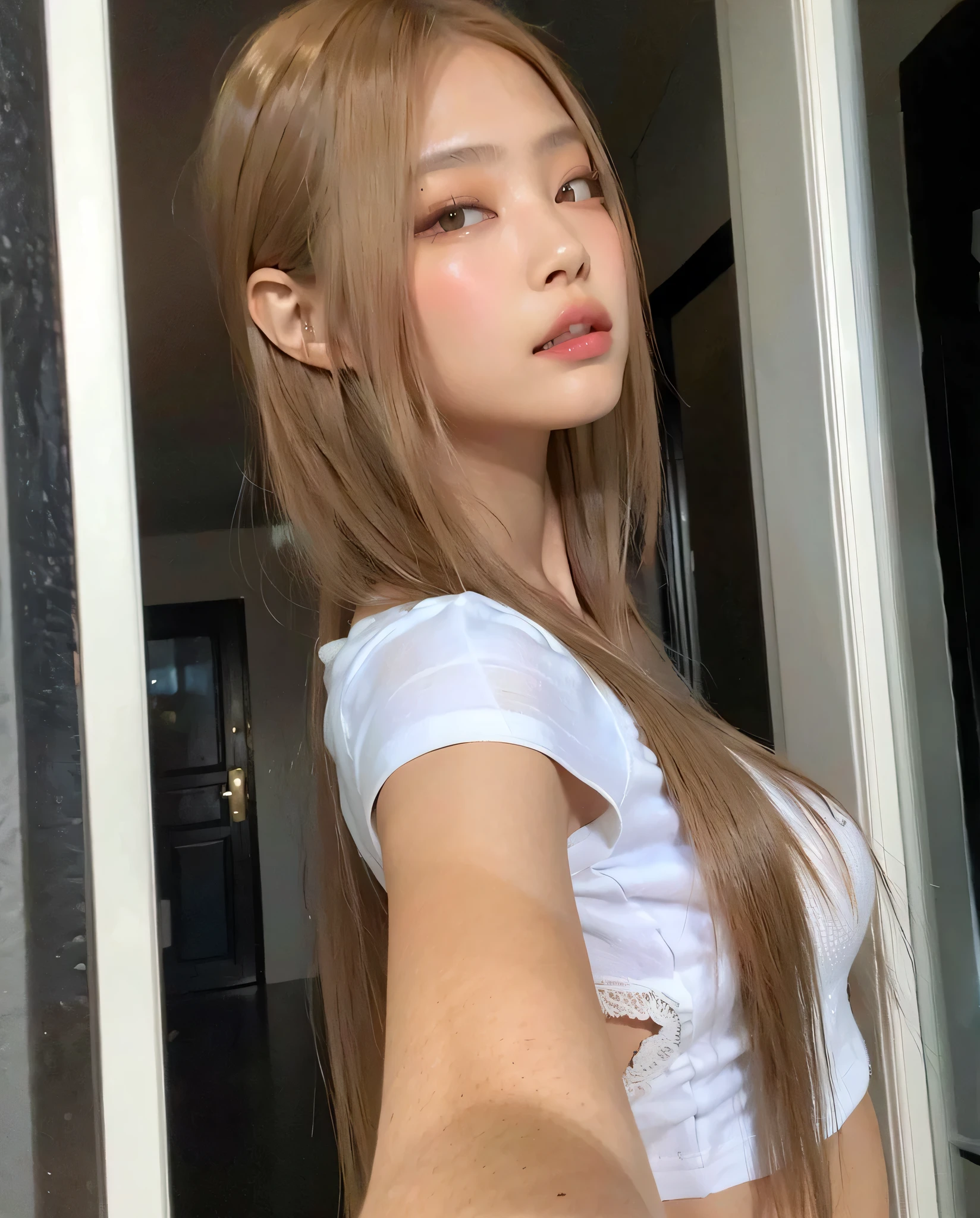 Mulher con cabello largo e camisa branca posando para uma foto, 18 years, 16 years, Asian girl with long hair, Asian girl, Beautiful Asian girl, con cabello largo, 2 4 year old female model, 19 year old girl, Lalisa Manobal, young asian, con cabello largo e olhos penetrantes