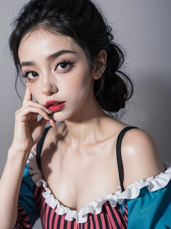 Imagem realista,fotografia profissional, foto perfeita, Clown woman, com aspecto realista, with clown clothes, with clown makeup, fazendo um pose sensual, seios maiores, corpo lindo,semi nua 
