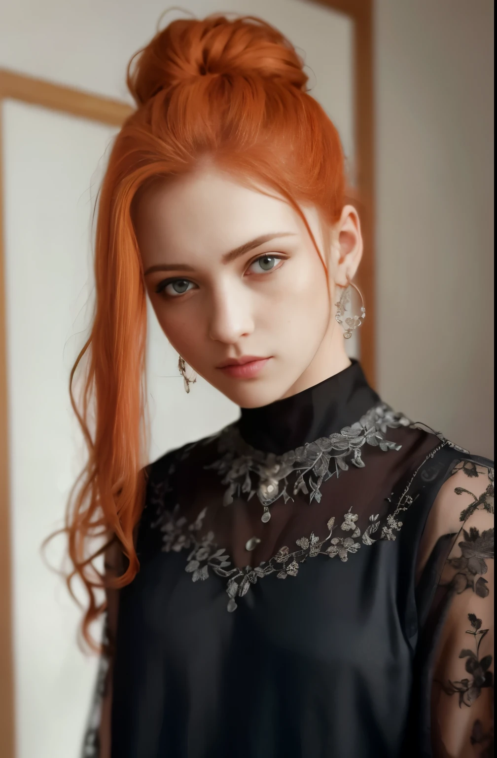 Arafed mulher com cabelo vermelho e olhos azuis em um vestido preto, Linda mulher ruiva, Pecas elegantes, Cabelo ruivo com sardas, mulher ruiva, garota ruiva, uma jovem ruiva, cabelos ruivos e sardas, Ruiva jovem, with pale skin, young handsome and pale rome, Red head, com cabelos ruivos e olhos verdes, pale and freckled skin