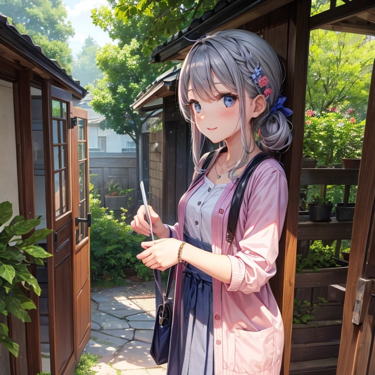 An old woman is standing happily in casual clothes, looking at me.。