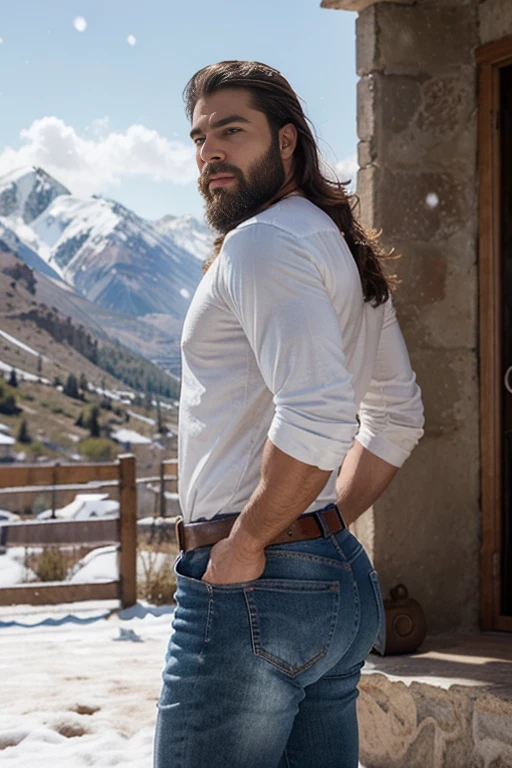 An illustration of a Greek god with a muscular build and a thick beard............., designed in modern western attire............. Tiene una camisa blanca y jeans............ His expression is confident and charming............., con un atisbo de sonrisa. The setting is a snowy mountain............, evoking a classic cold atmosphere, sin dejar de mantener el aura poderosa y regia del dios. Backside