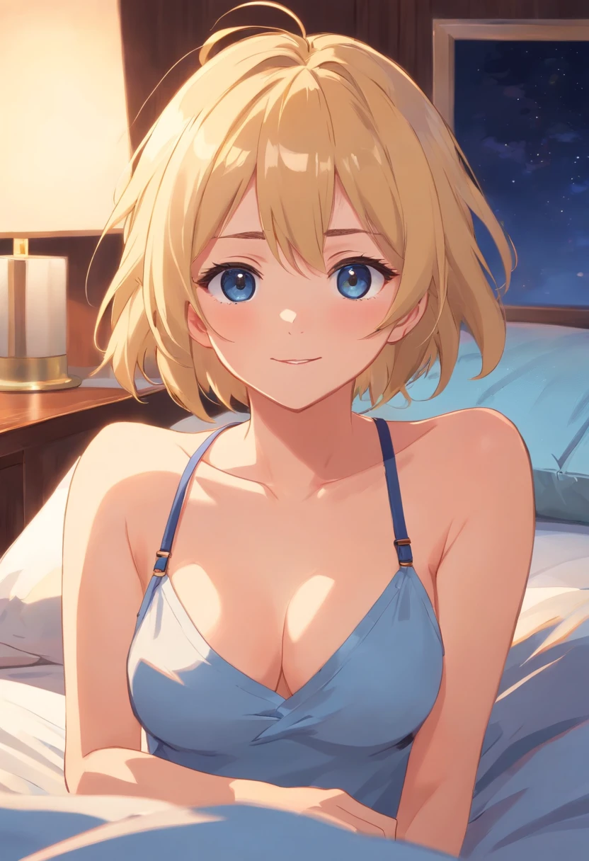 Blonde woman , ojos azules ((pelo corto)) ((cuerpo entero)) de espalda desnuda estirada sobre una cama, sonriendo, de noche