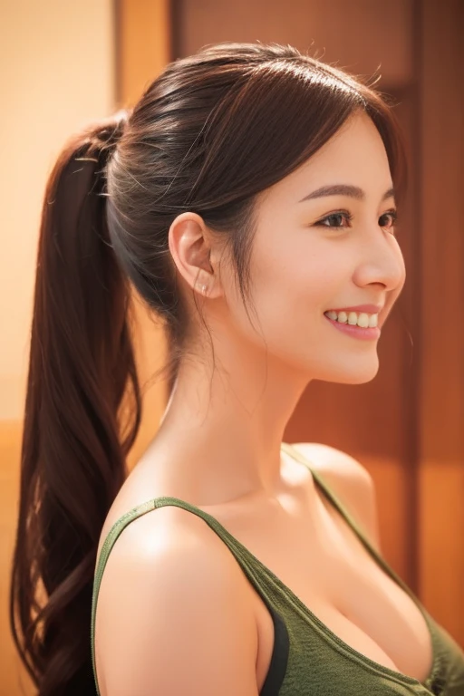 adult female、30 years old、smile、one piece、ponytail、profile