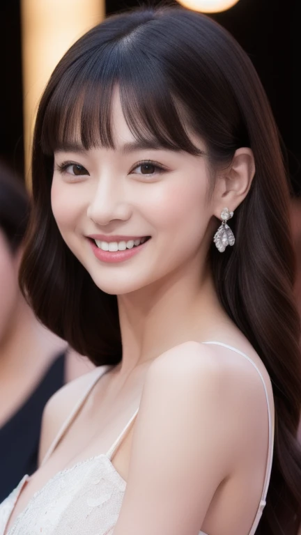 (actual、masterpiece、best quality、8K、high resolution、High resolution:1.3)、1 girl、Smile, huge breasts、looking at the audience、The face shape and eyes are super delicate、long hair、indoor、 Upper body、