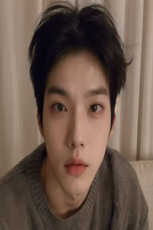 Arafed man with a messy haircut sitting on a sofa, kim doyoung, pale korean adorable face, Jung Jaehyun, jinyoung shin, hermoso rostro, kim taejin, 1 7-year-old boy with a thin face, Shin Jeongho, joven y adorable rostro coreano, quien es siwoo, buena cara, Won Bin Lee, young pale angel, perfect hermoso rostro