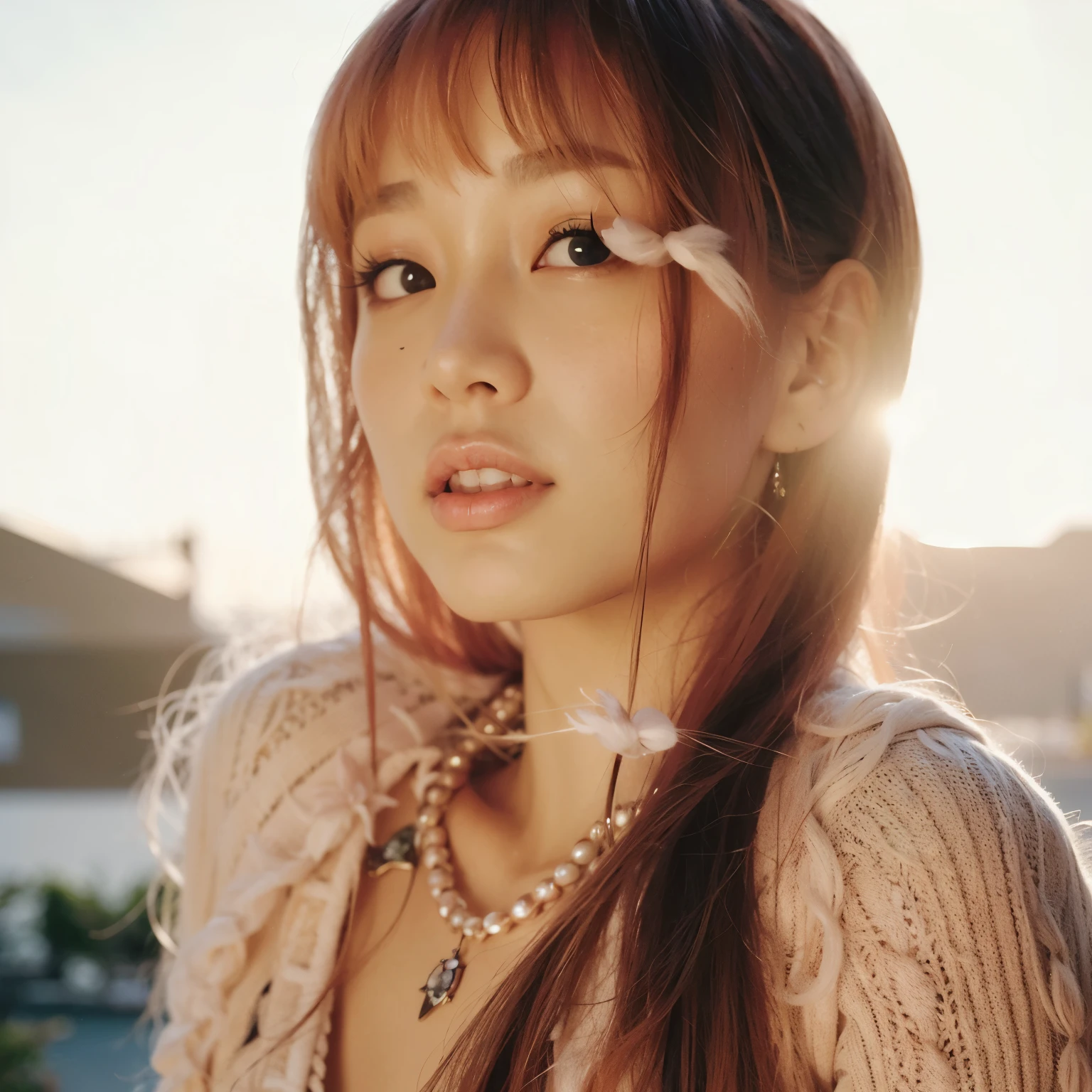 un primer plano de una mujer con cabello largo y un collar, Lalisa Manobal, Lalisa Manoban de Blackpink, sun yunjoo, parque roseanne de blackpink, portrait of jossi de blackpink, jossi de blackpink, aparcar desde-min, jinyoung shin, janice cantado, kim taejin, heonhwa choe, bae suzy, choi