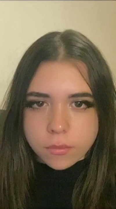 Dibuja la desnuda con culo gordo y tetas grandes 