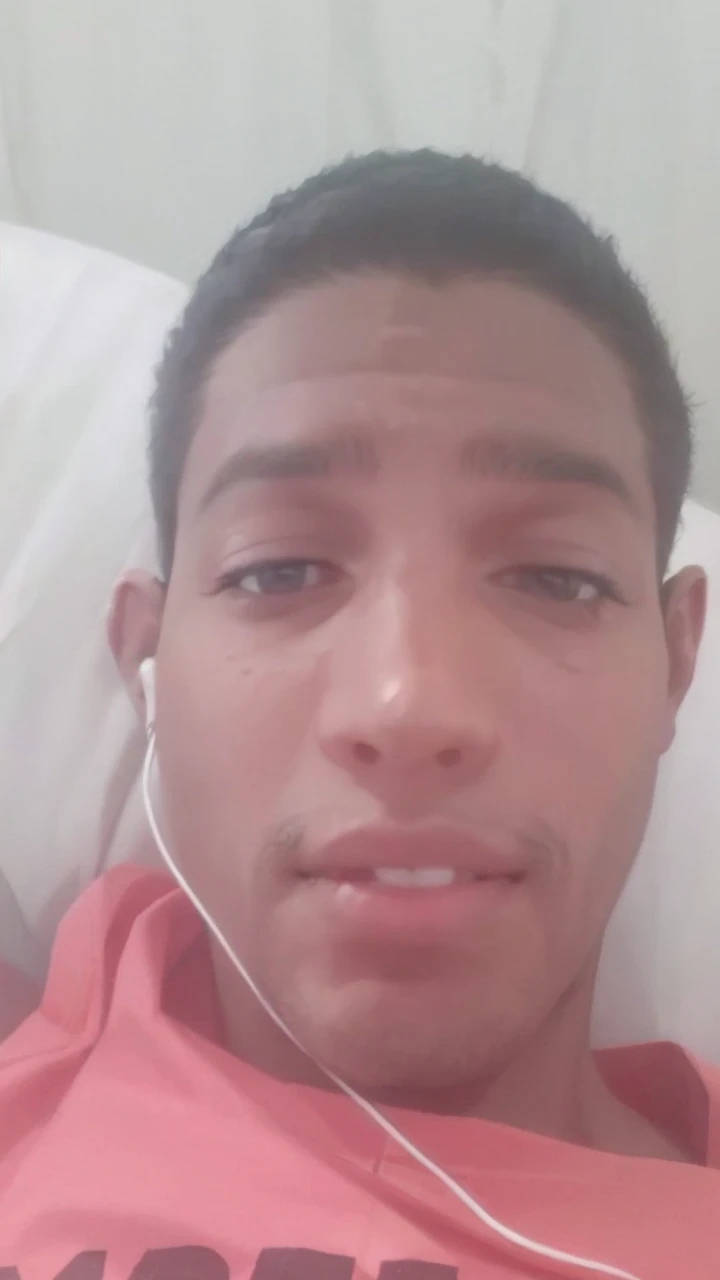 (garoto1),(anime1),(jovem),cor de pele morena escura