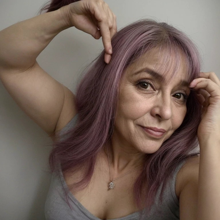 Uma mulher de verdidos pretos, usando seus cabelos soltos, sua bele e branca no meio dos rosas, essa mulher tem 40 anos de idade e tem ritmo de bruxaria