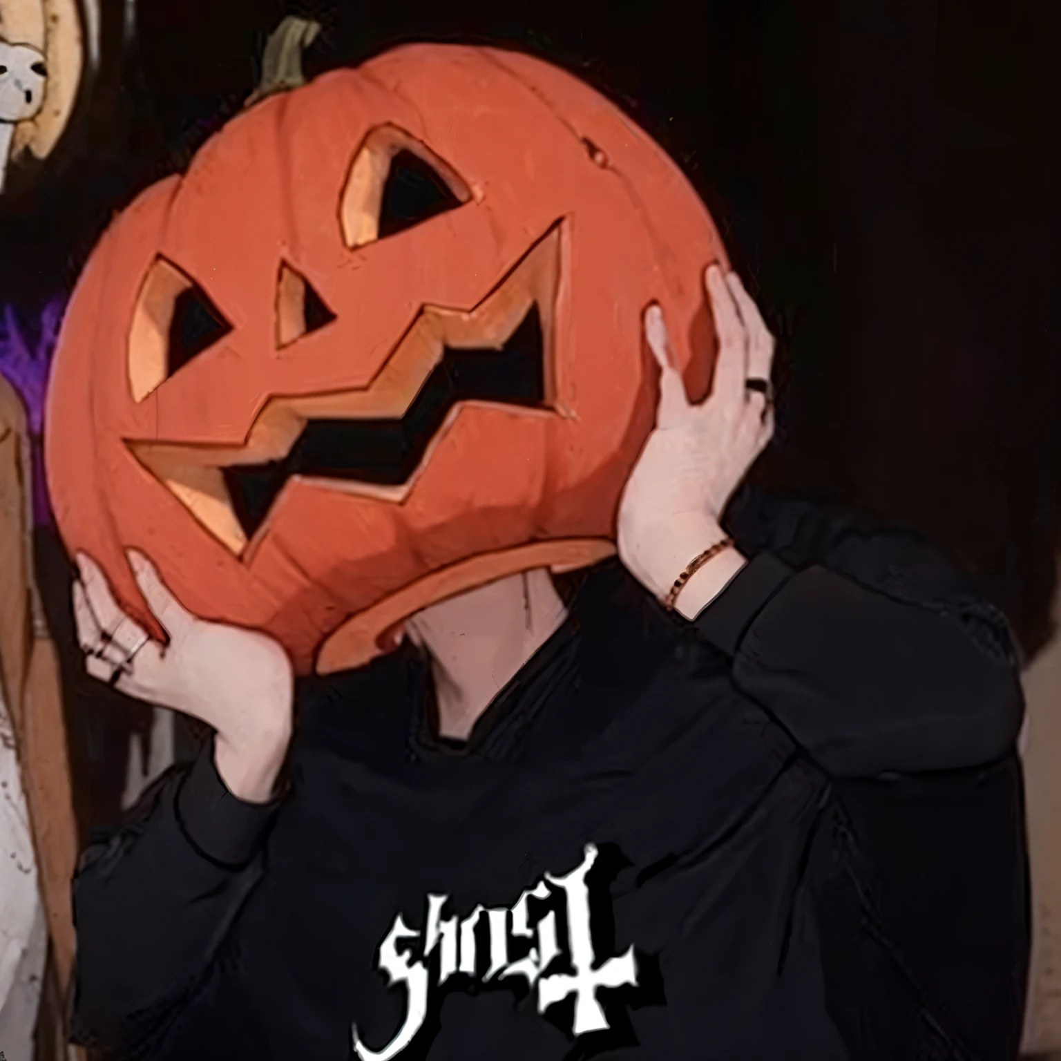 White boy, pumpkin head, rings, bracelet, black shirt, ghost shirt, carton style, carton